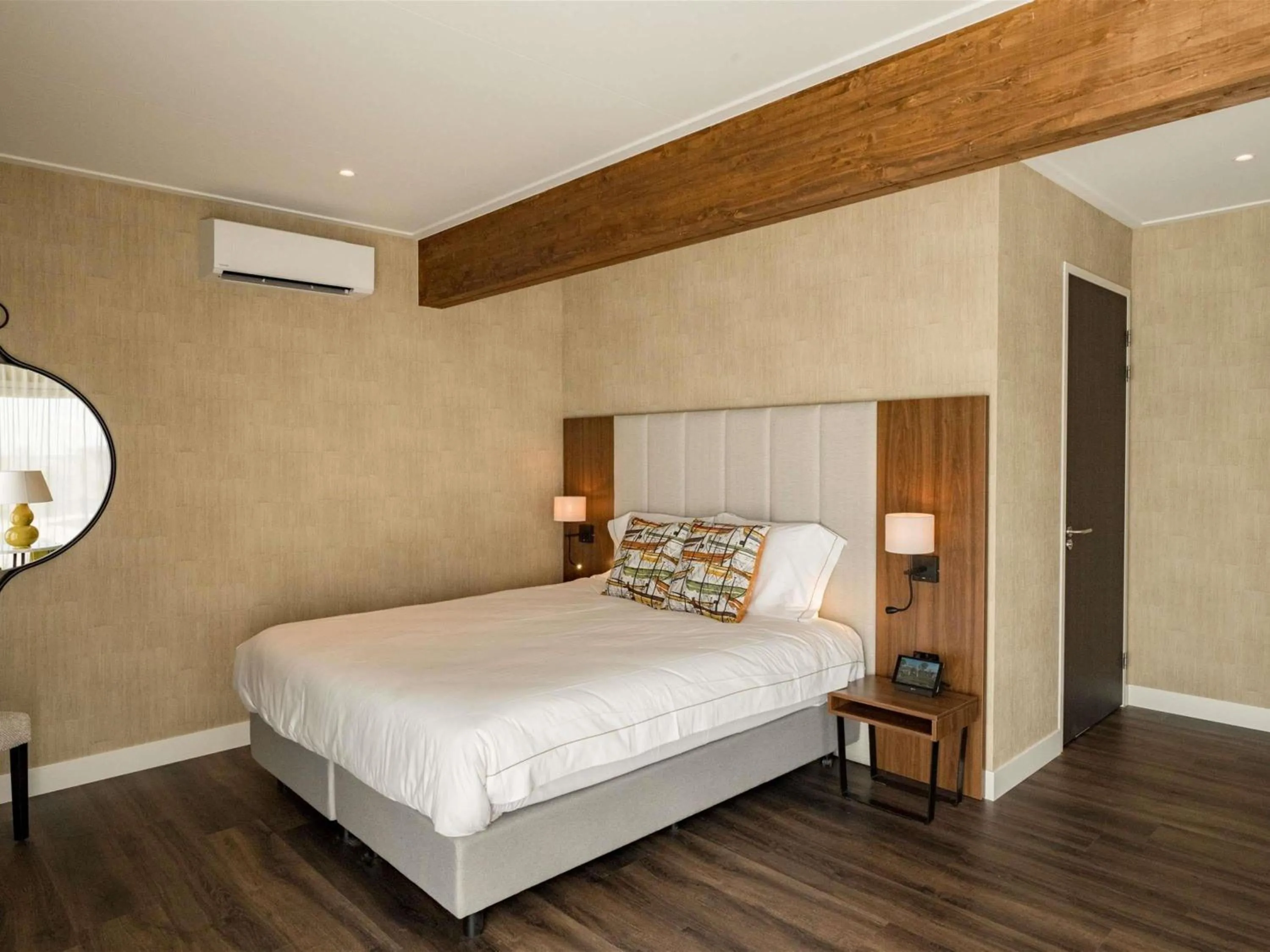 Bedroom, Bed in Hotel Ter Zand - Handwritten Collection