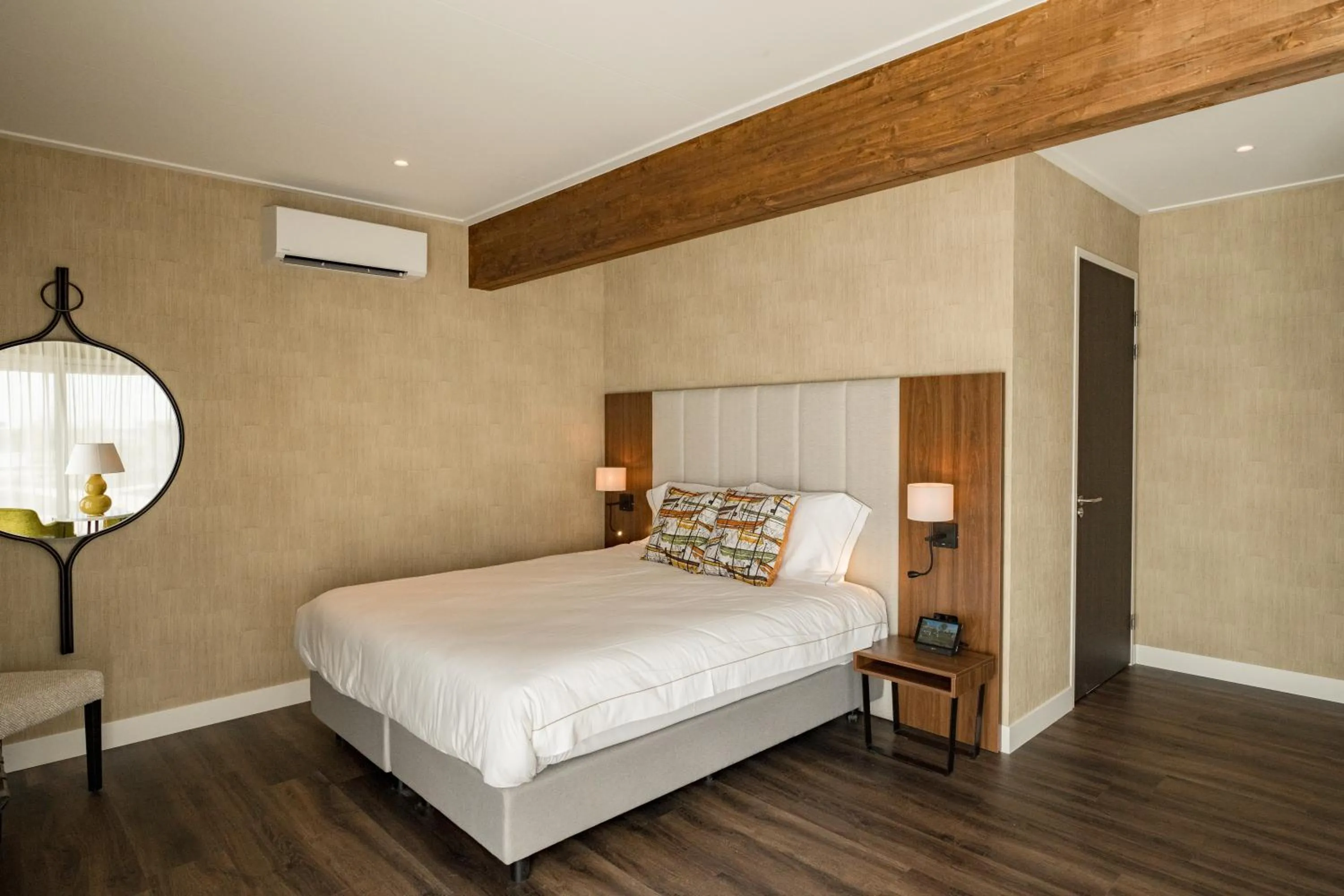 Bed in Hotel Ter Zand - Handwritten Collection