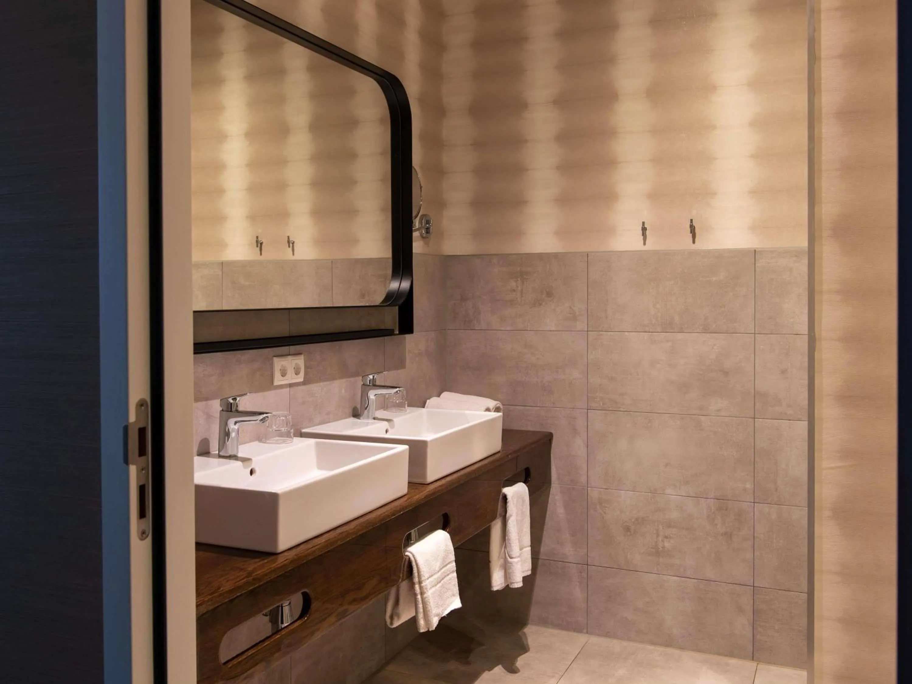 Bedroom in Hotel Ter Zand - Handwritten Collection