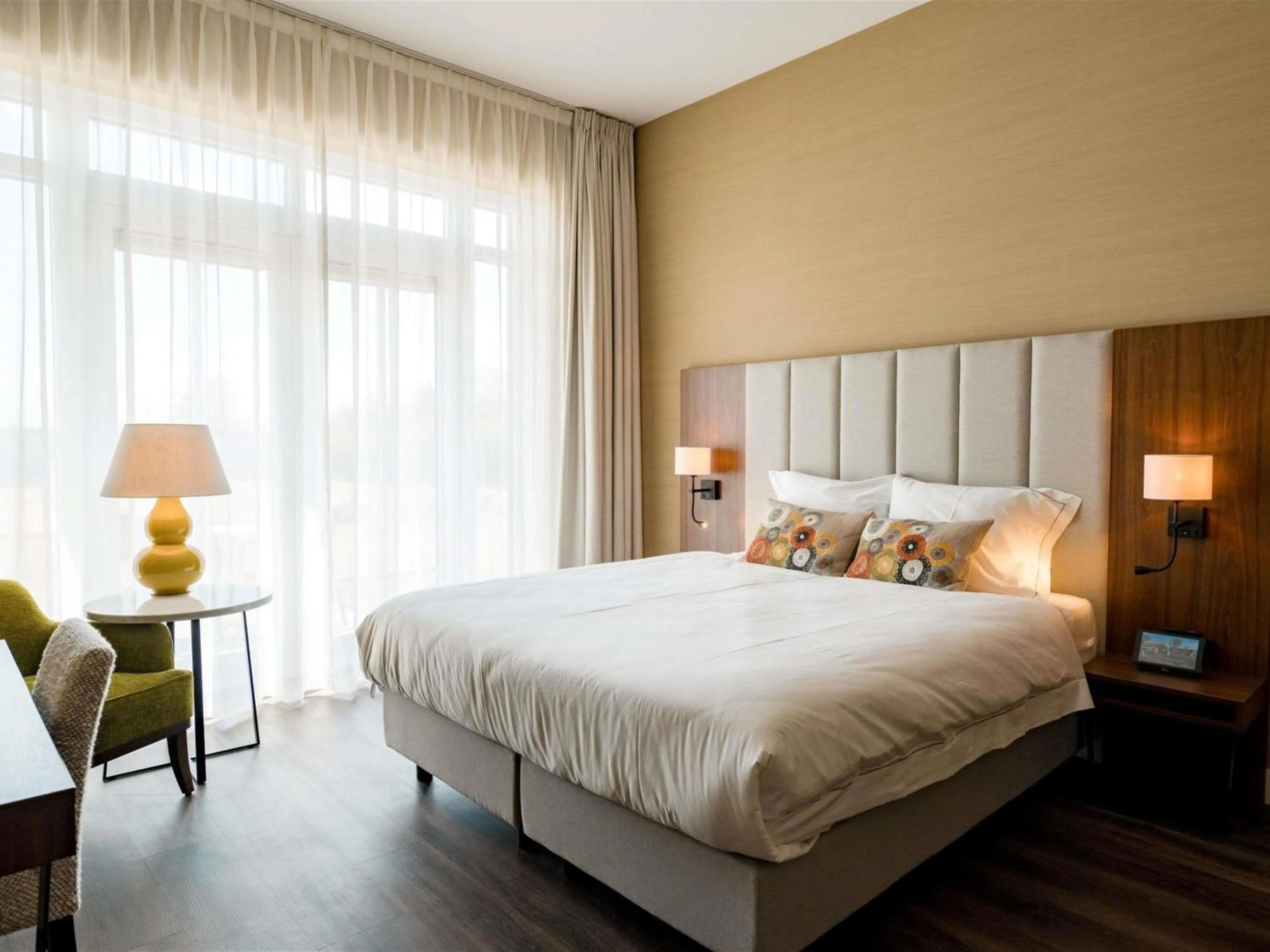 Bedroom, Bed in Hotel Ter Zand - Handwritten Collection