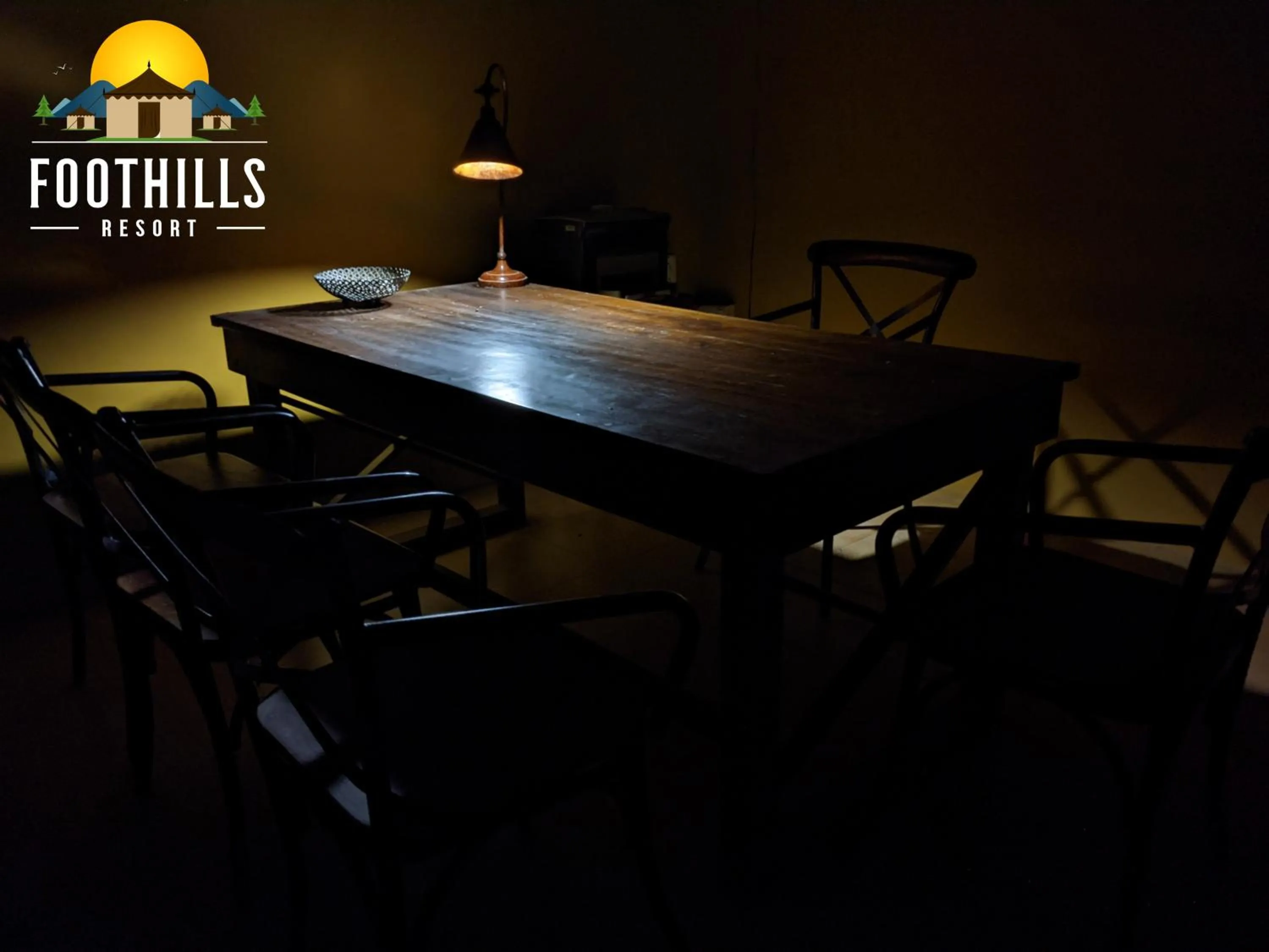 Dining area in Foothill Pushkar Resort