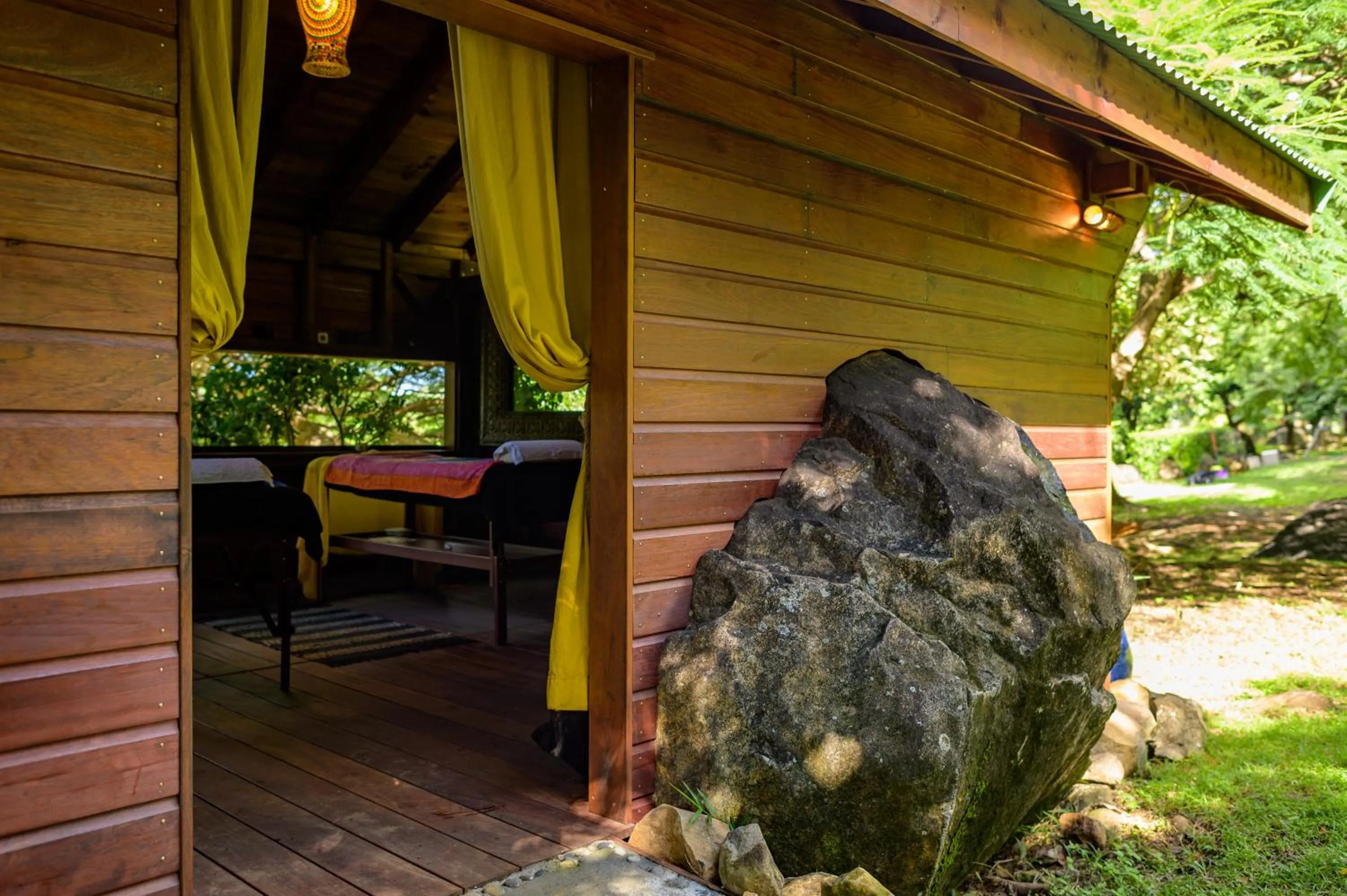 Massage in TropicAngel ECOLODGE de Charme