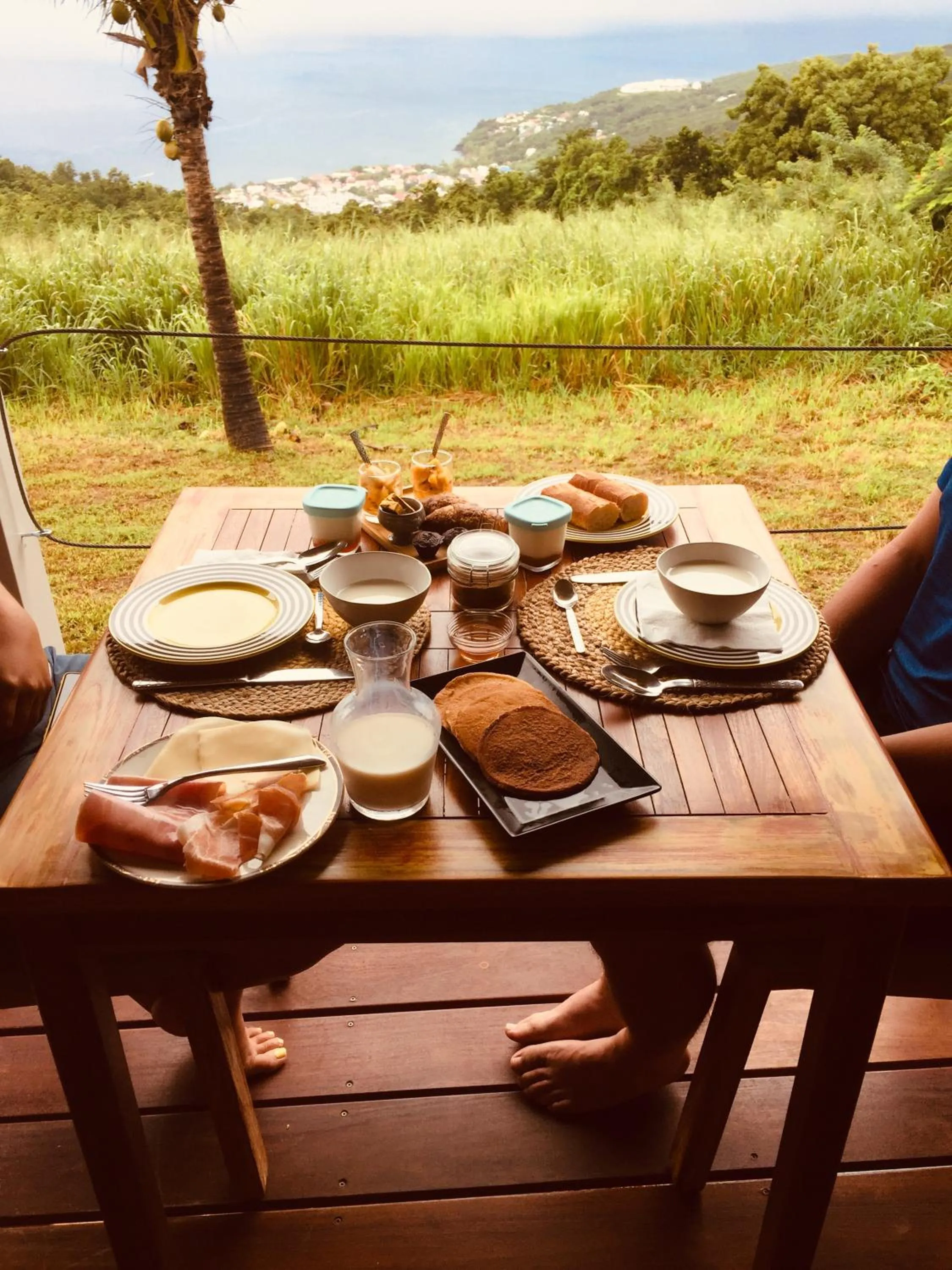 Restaurant/places to eat in TropicAngel ECOLODGE de Charme