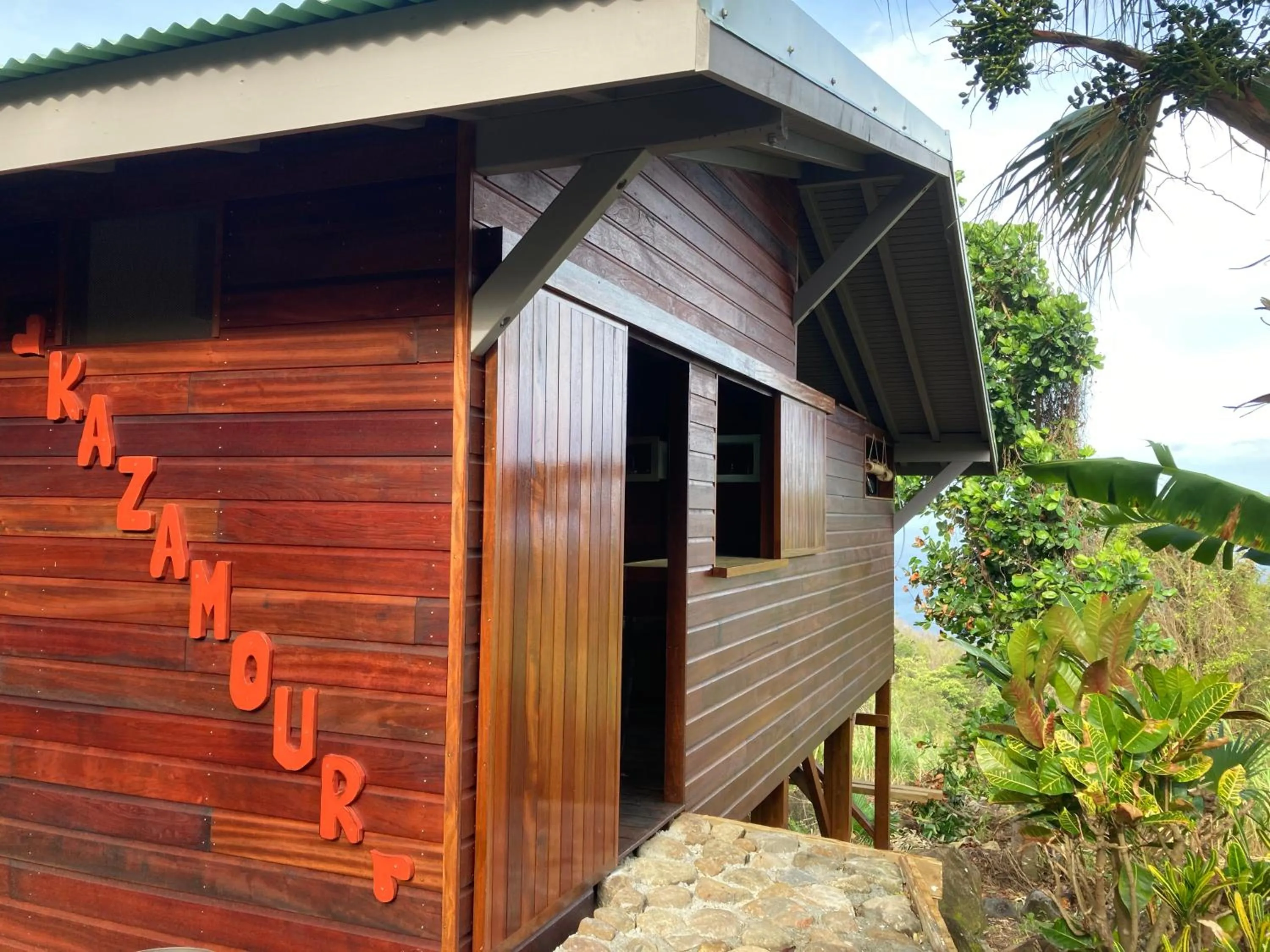 Facade/entrance in TropicAngel ECOLODGE de Charme