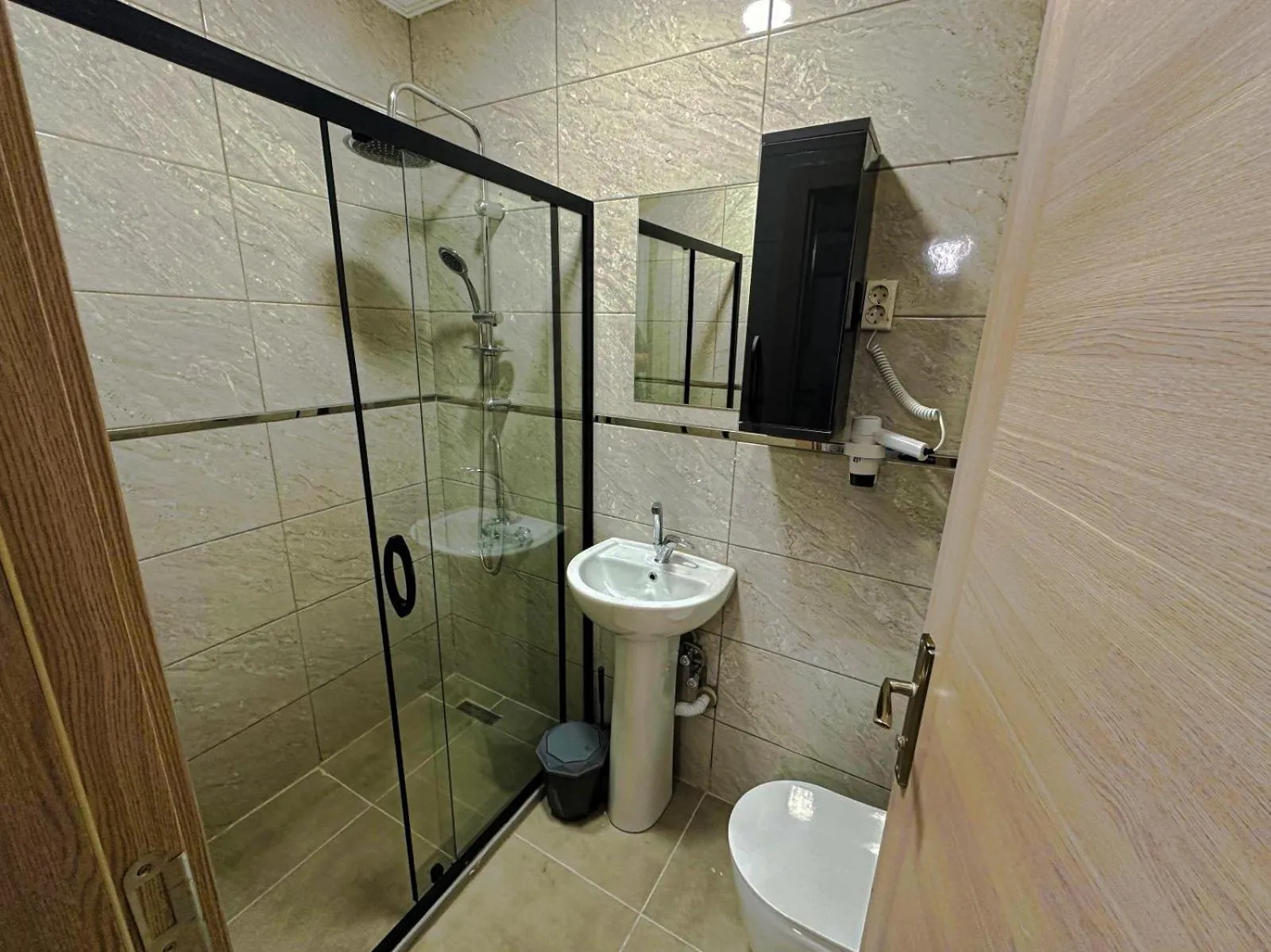Toilet in Sisli House By Remar Holding