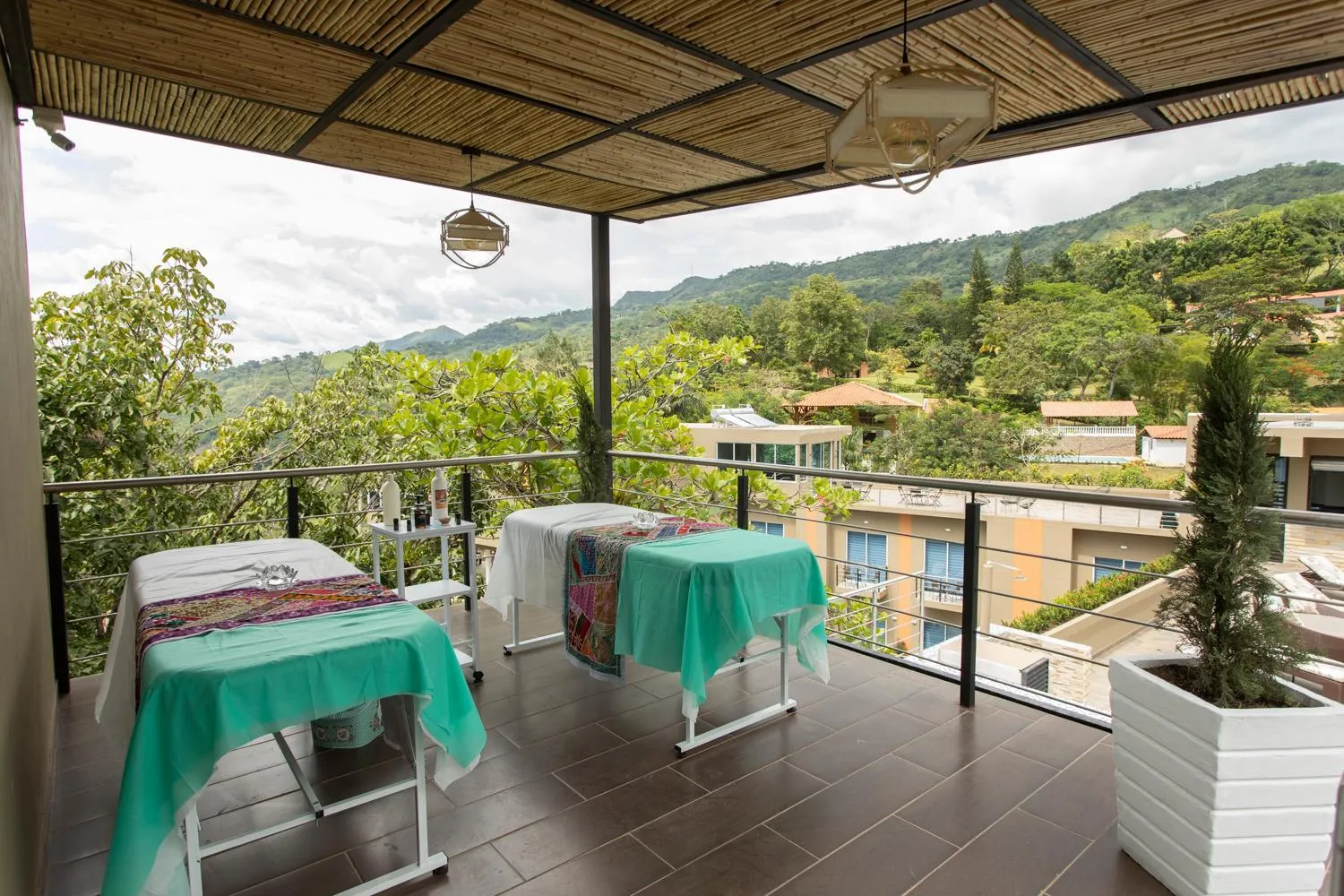 Spa and wellness centre/facilities in Hotel Natural Hill's by H&R