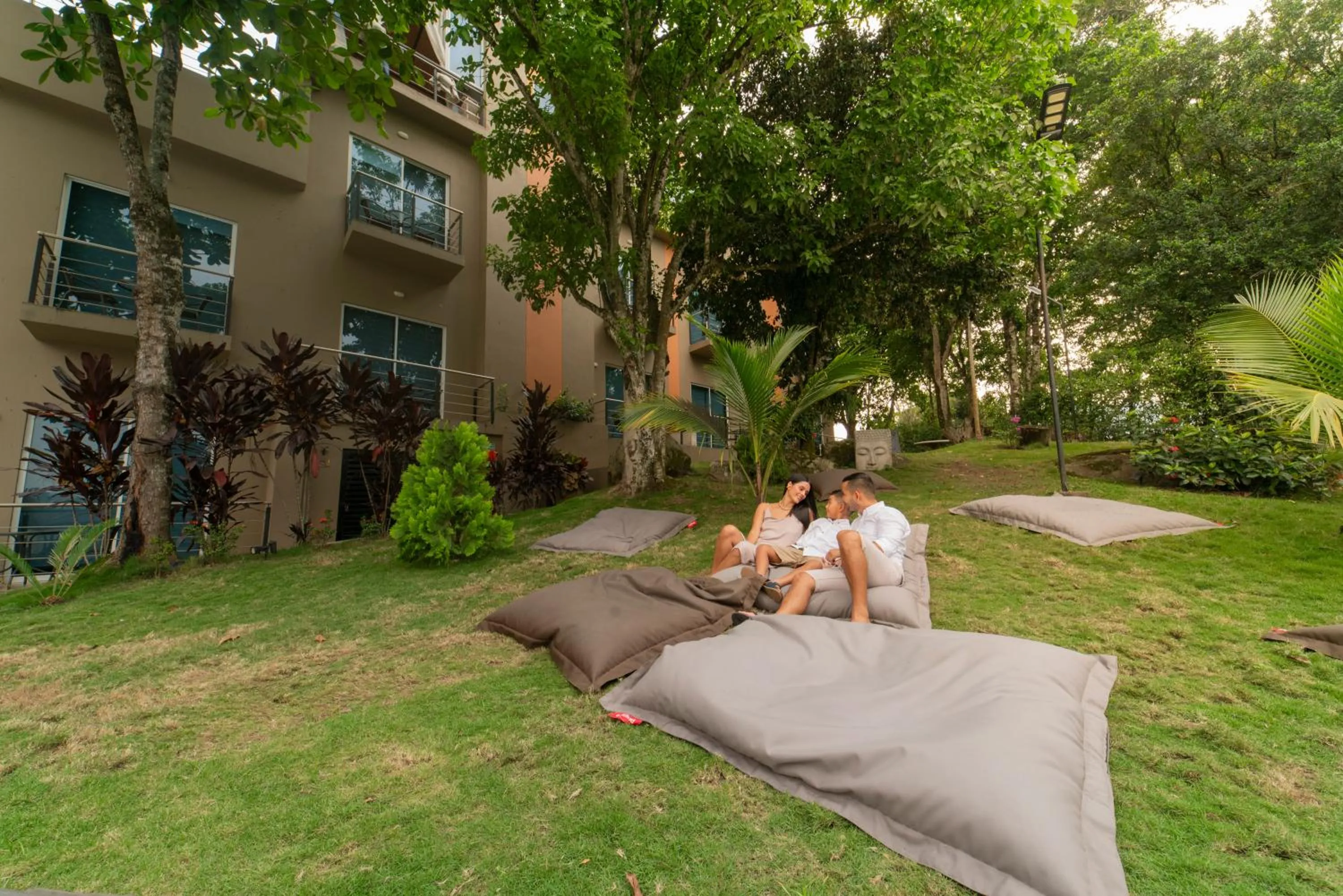 Garden in Hotel Natural Hill's by H&R