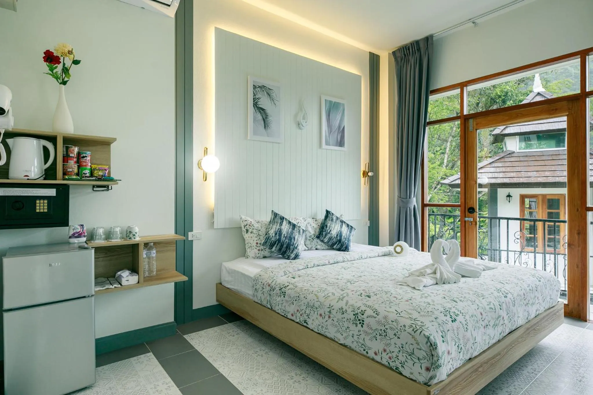 Bed in Magical Mountain View Resort