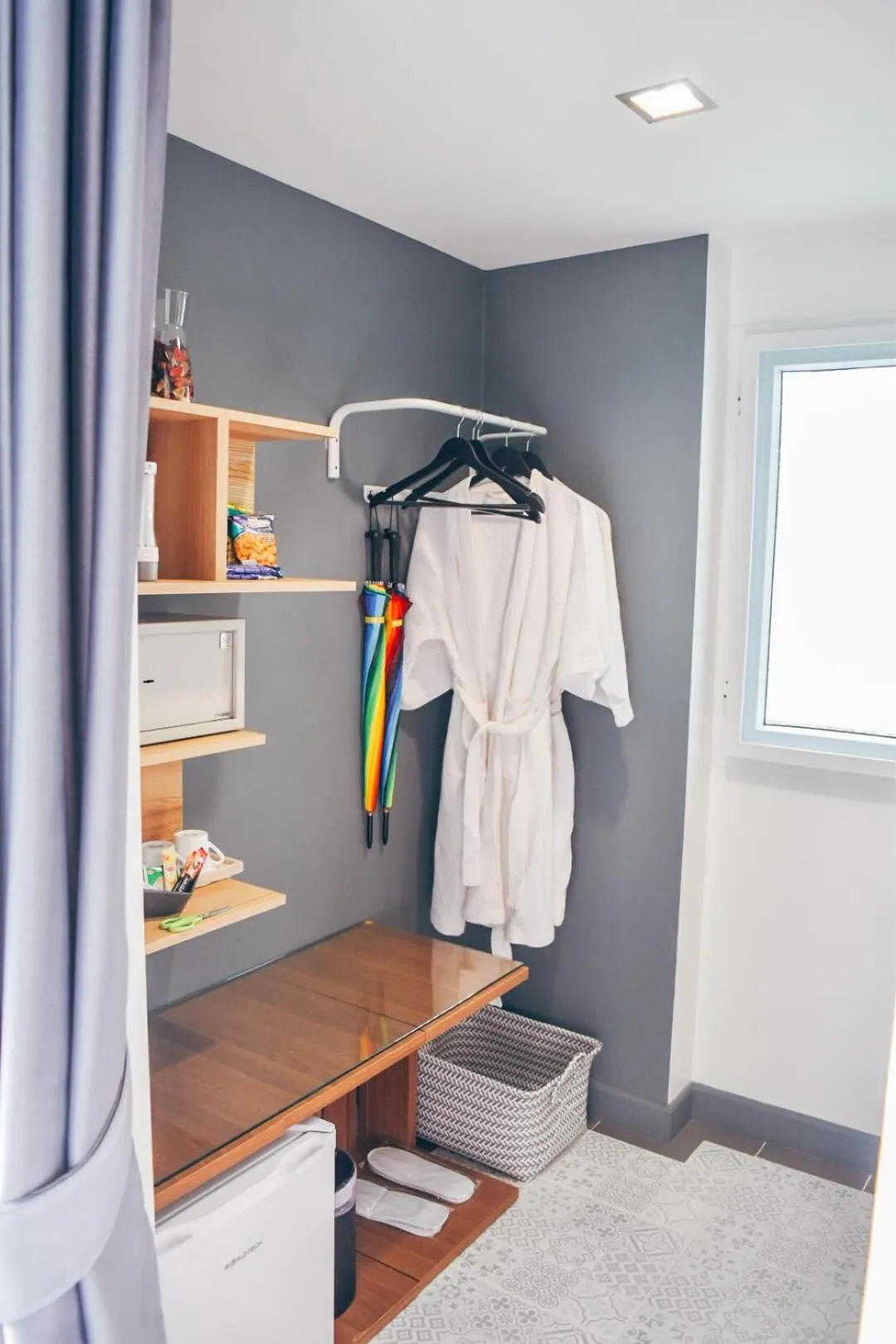 hair dresser in Magical Mountain View Resort