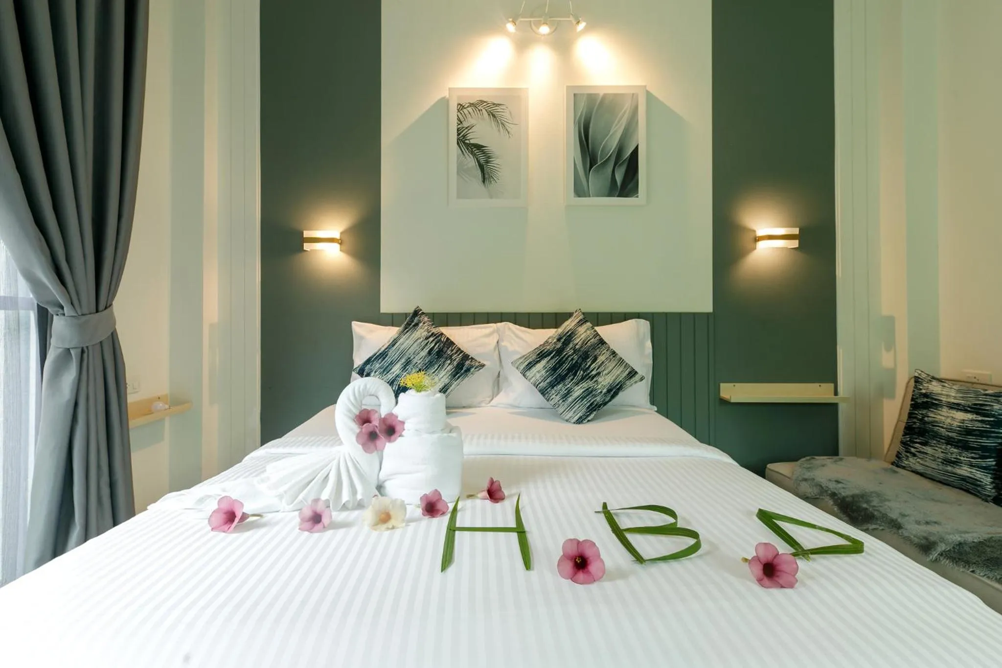 Bed in Magical Mountain View Resort