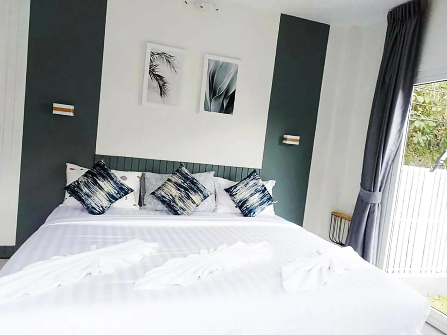 Bed in Magical Mountain View Resort