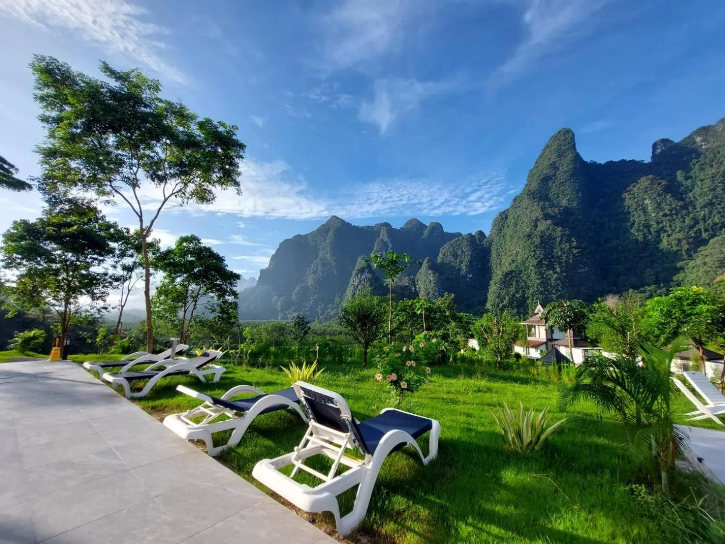 Swimming pool in Magical Mountain View Resort