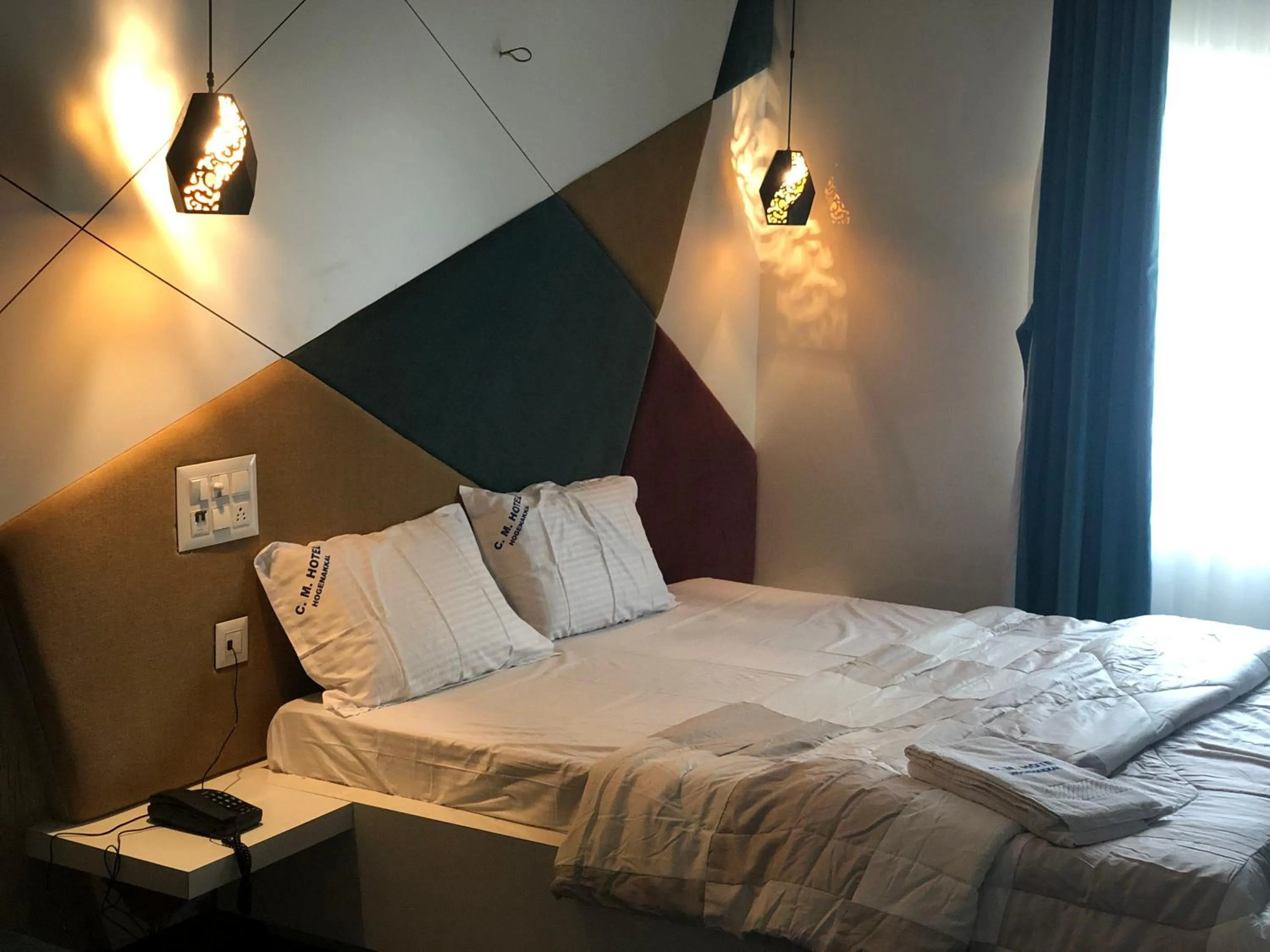 Bed in C M HOTEL NEW