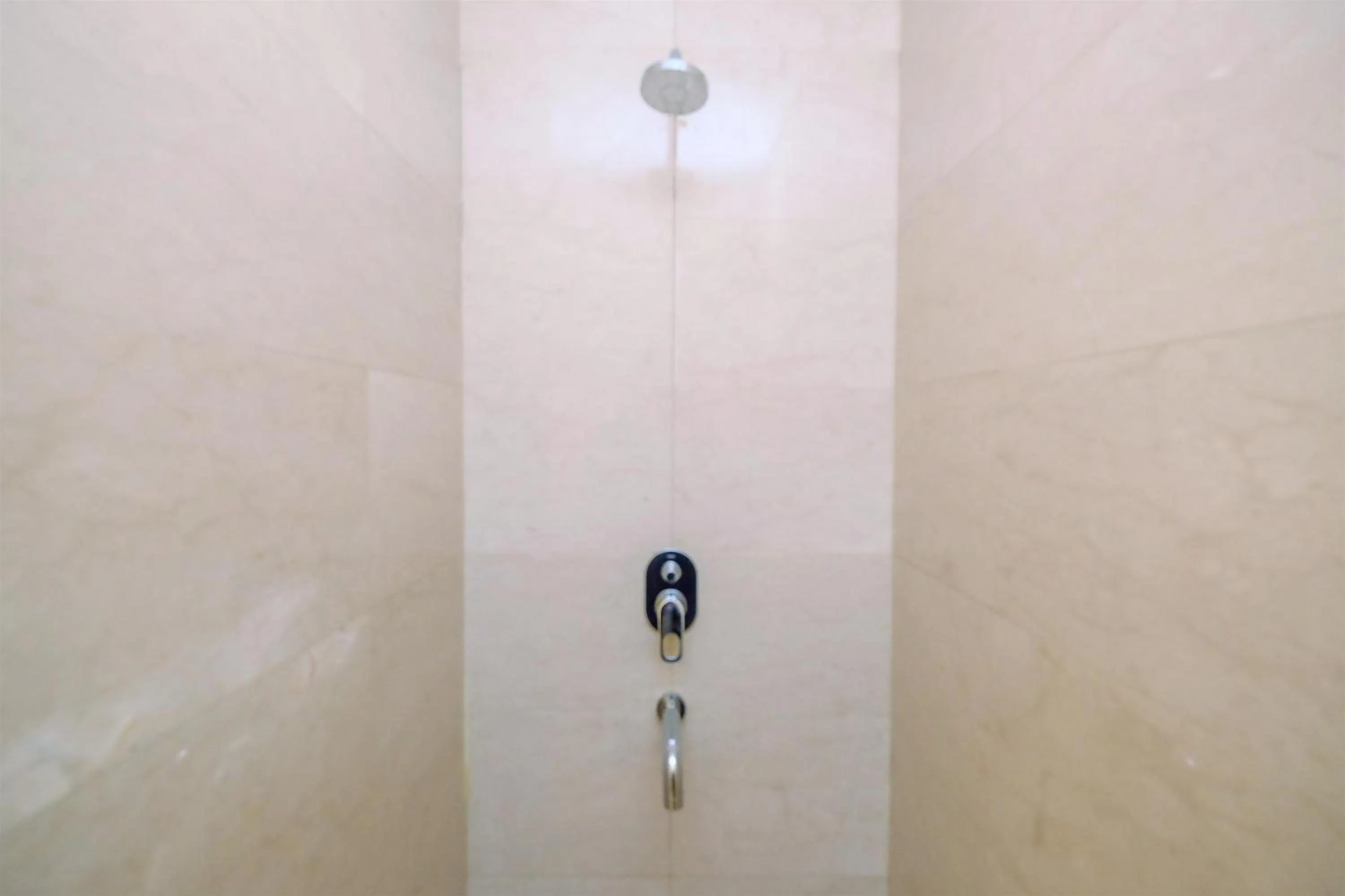 Brand New 2BR L'Avenue Apartment By Travelio