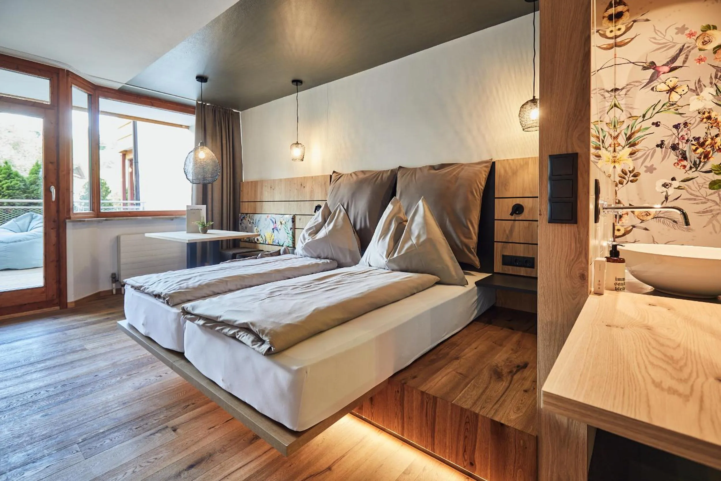 Photo of the whole room, Bed in EdeR FriDa - Tuttiii KomPletti ALL inKlusiv