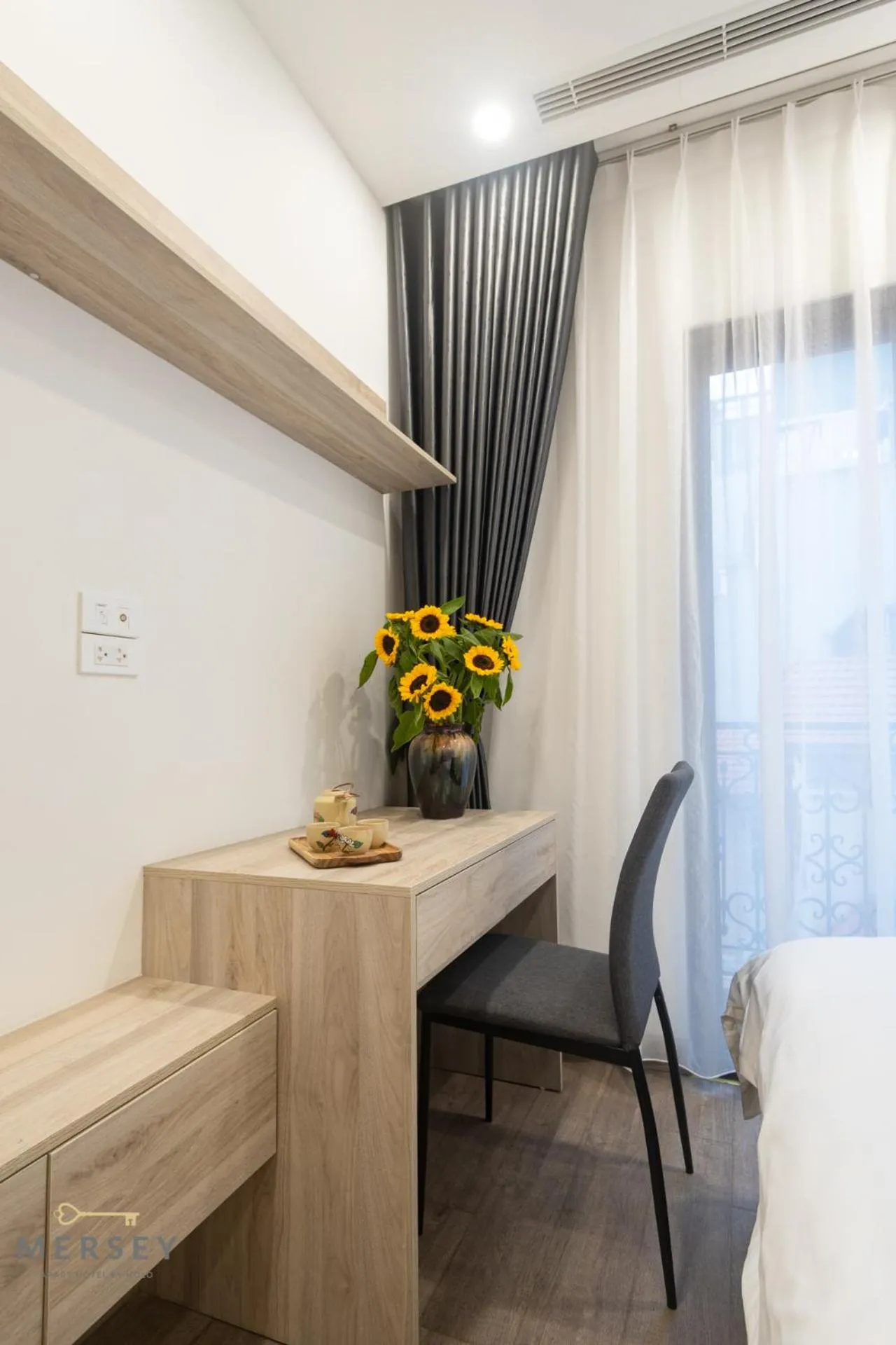 Photo of the whole room, Bed in Mersey Central Hanoi Apart'Hotel