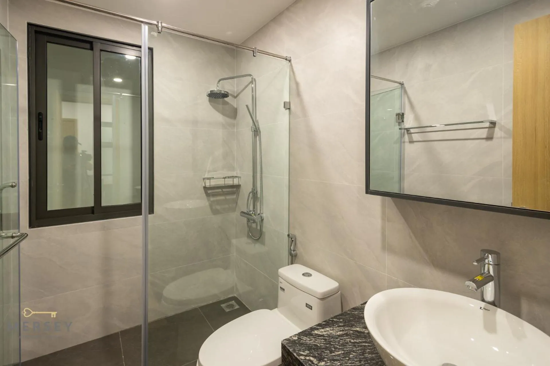 Shower in Mersey Central Hanoi Apart'Hotel