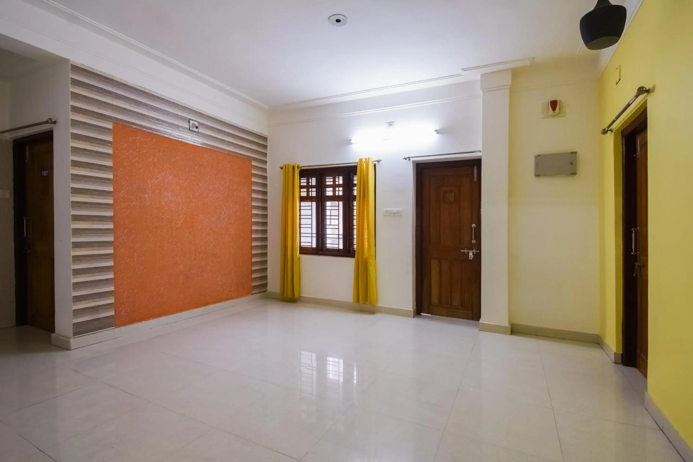 Lobby or reception in Hotel O Mks Inn