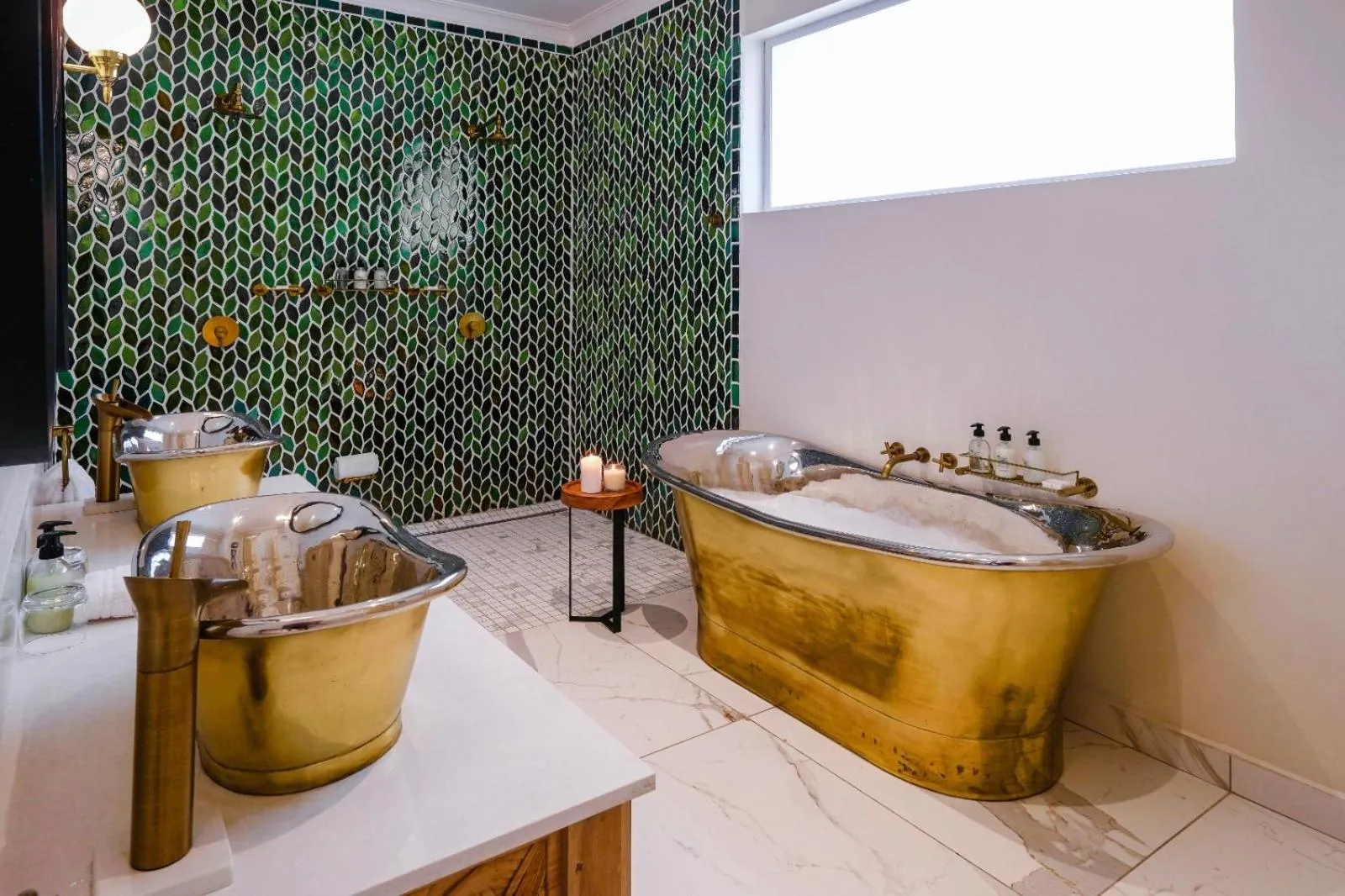 Suite with Balcony in Palm River Hotel