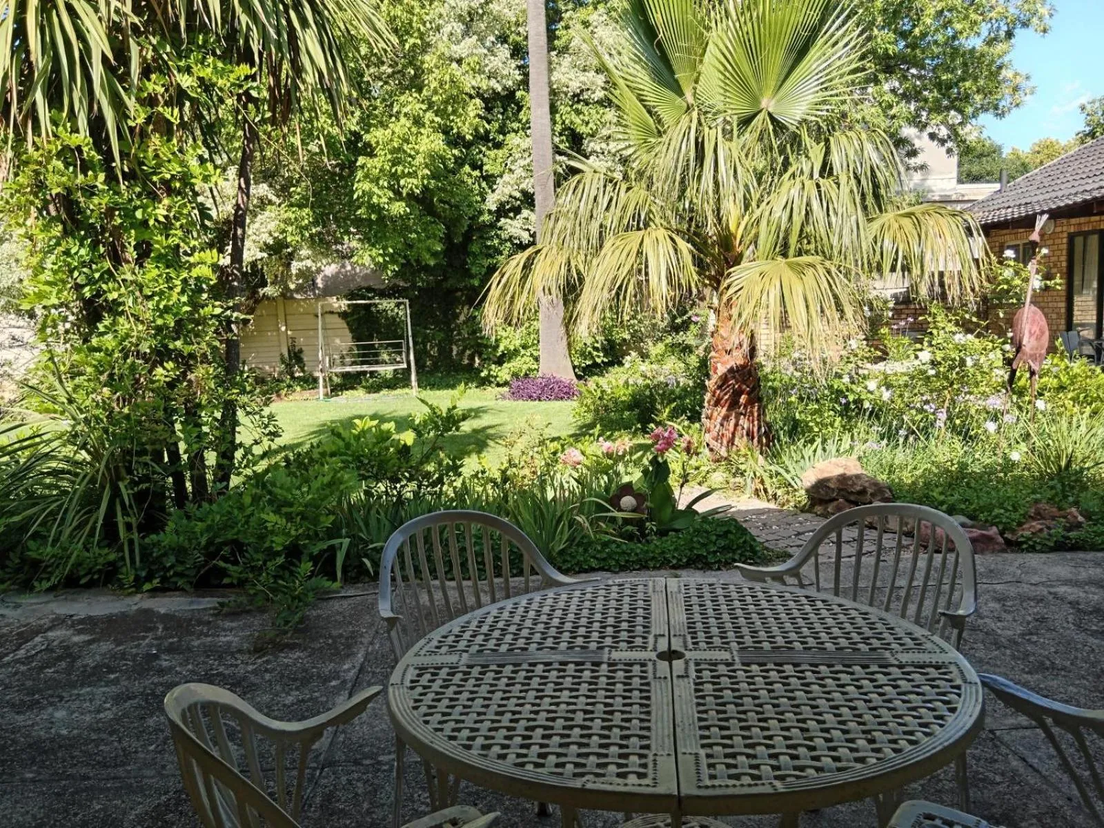 Patio in Palms Lodge