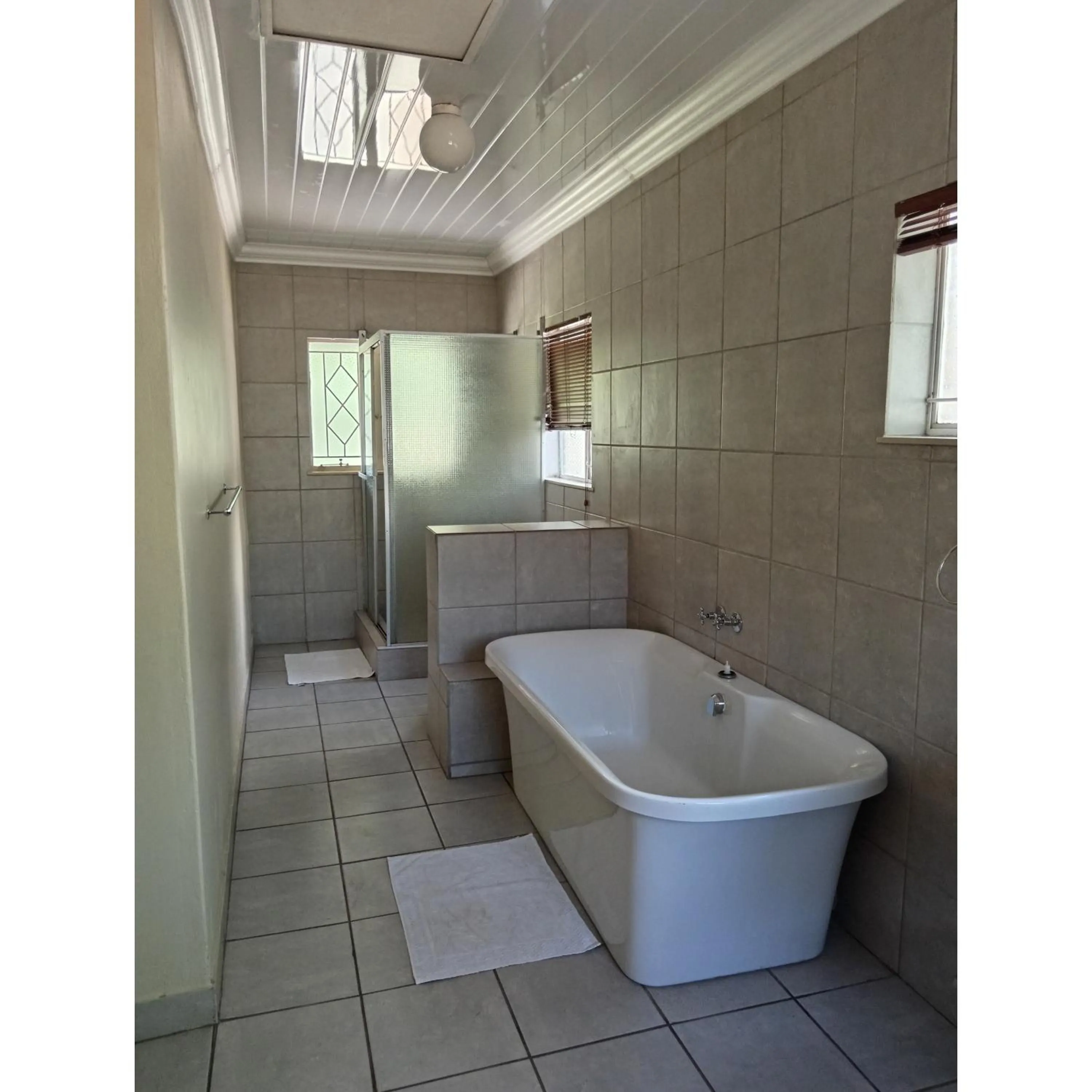 Bathroom in Palms Lodge