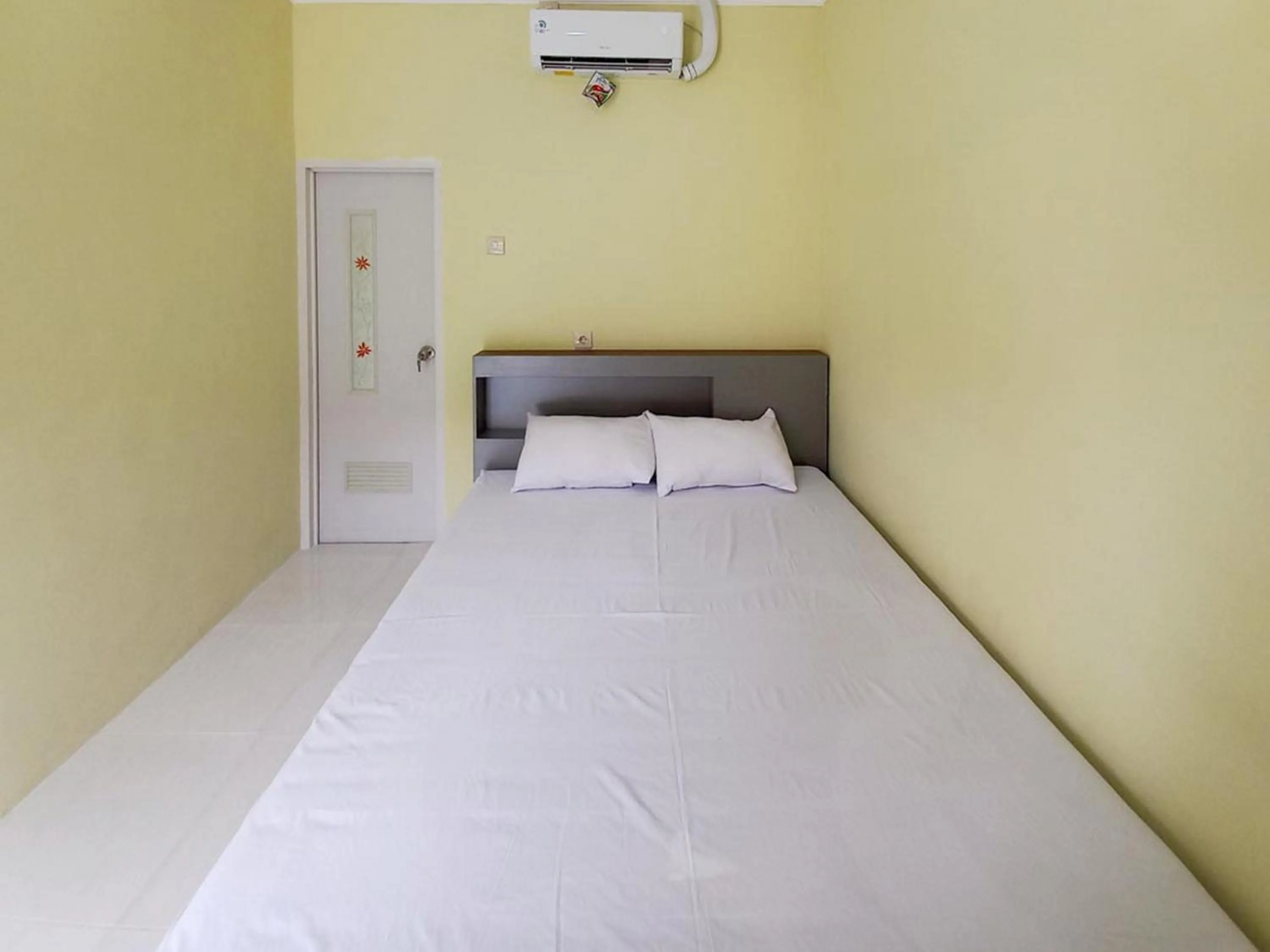 Bedroom, Bed in Sky In Homestay Syariah near RSUD Sogaten RedPartner