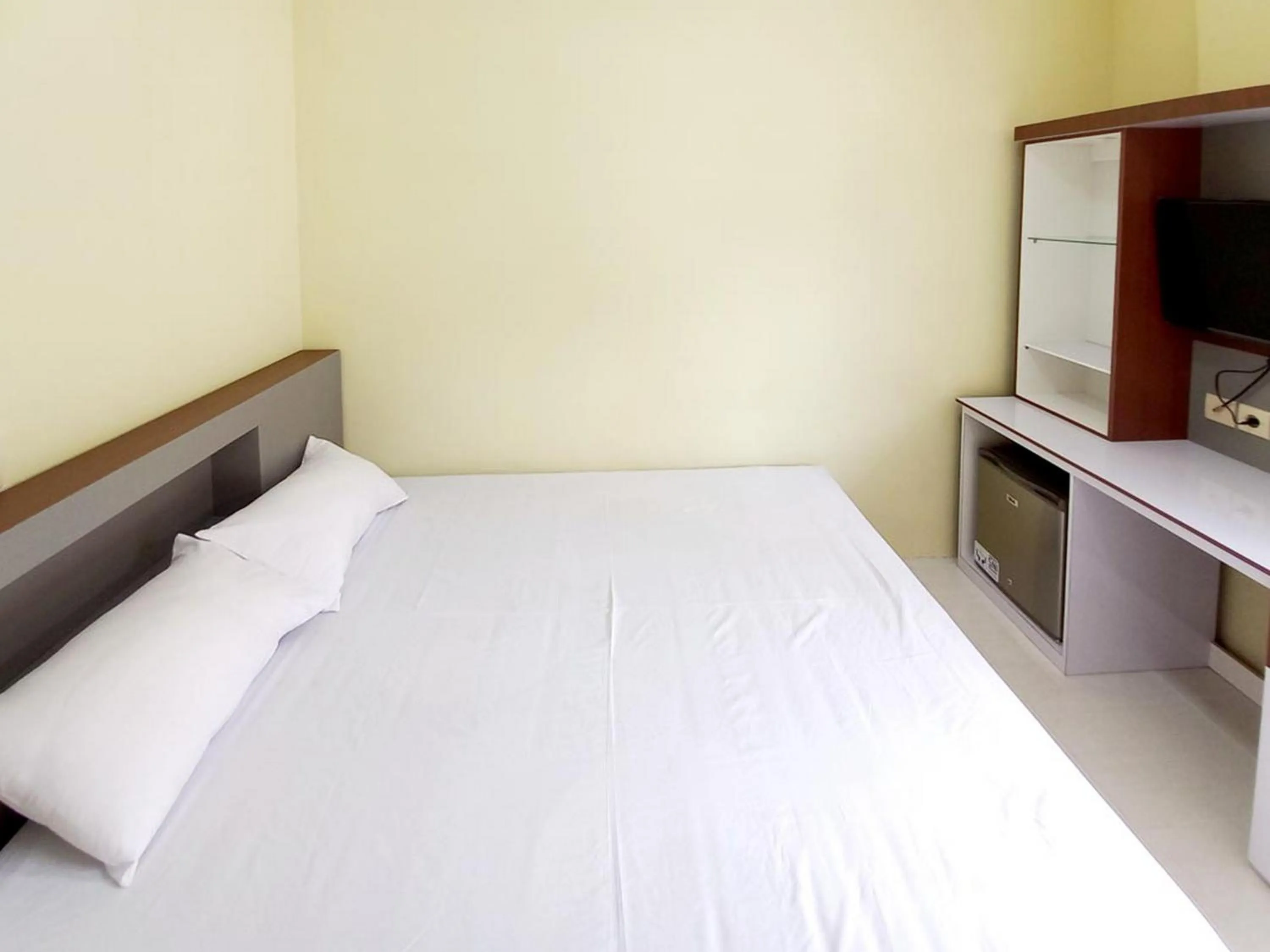 Bedroom, Bed in Sky In Homestay Syariah near RSUD Sogaten RedPartner