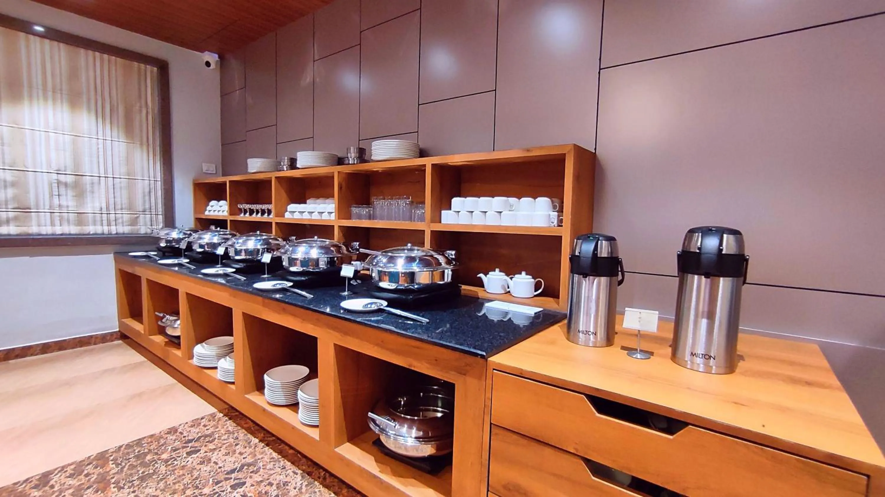 Coffee/tea facilities in ShriGo Hotel Nathdwara