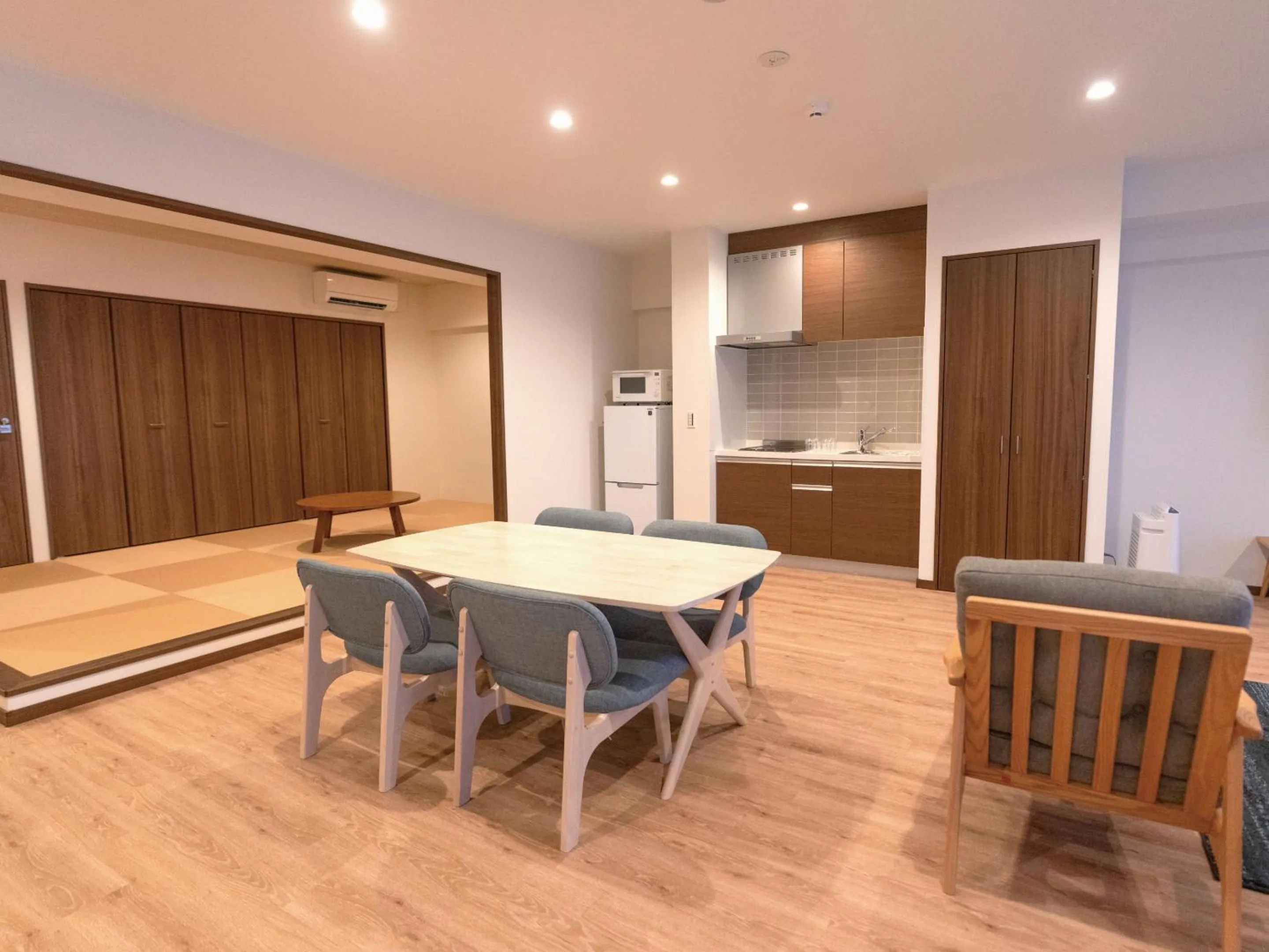 Living room in Private condo Kourijima by Coldio Smart Resort