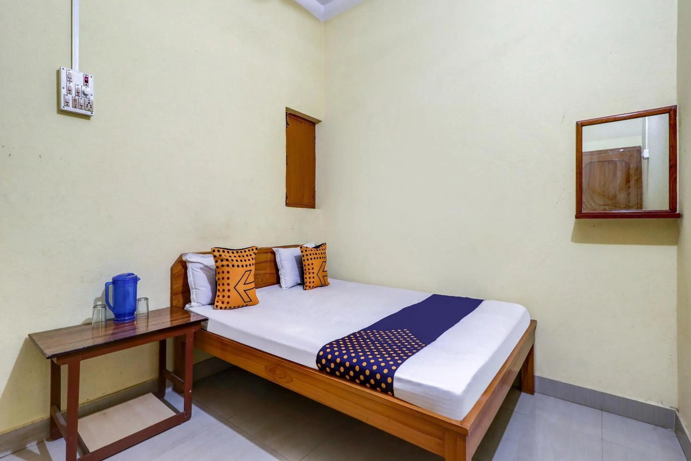 Bedroom in Hotel O Shivaye Rest House