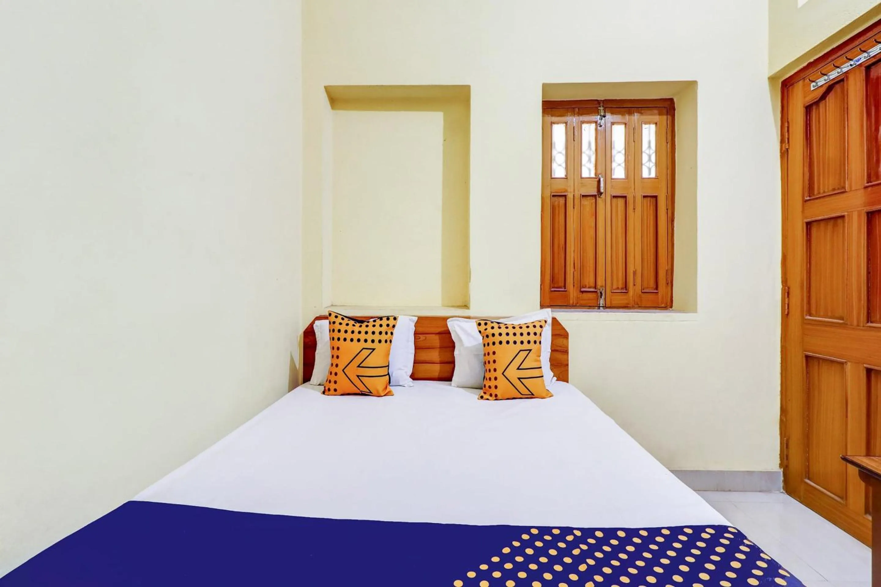 Bedroom in Hotel O Shivaye Rest House