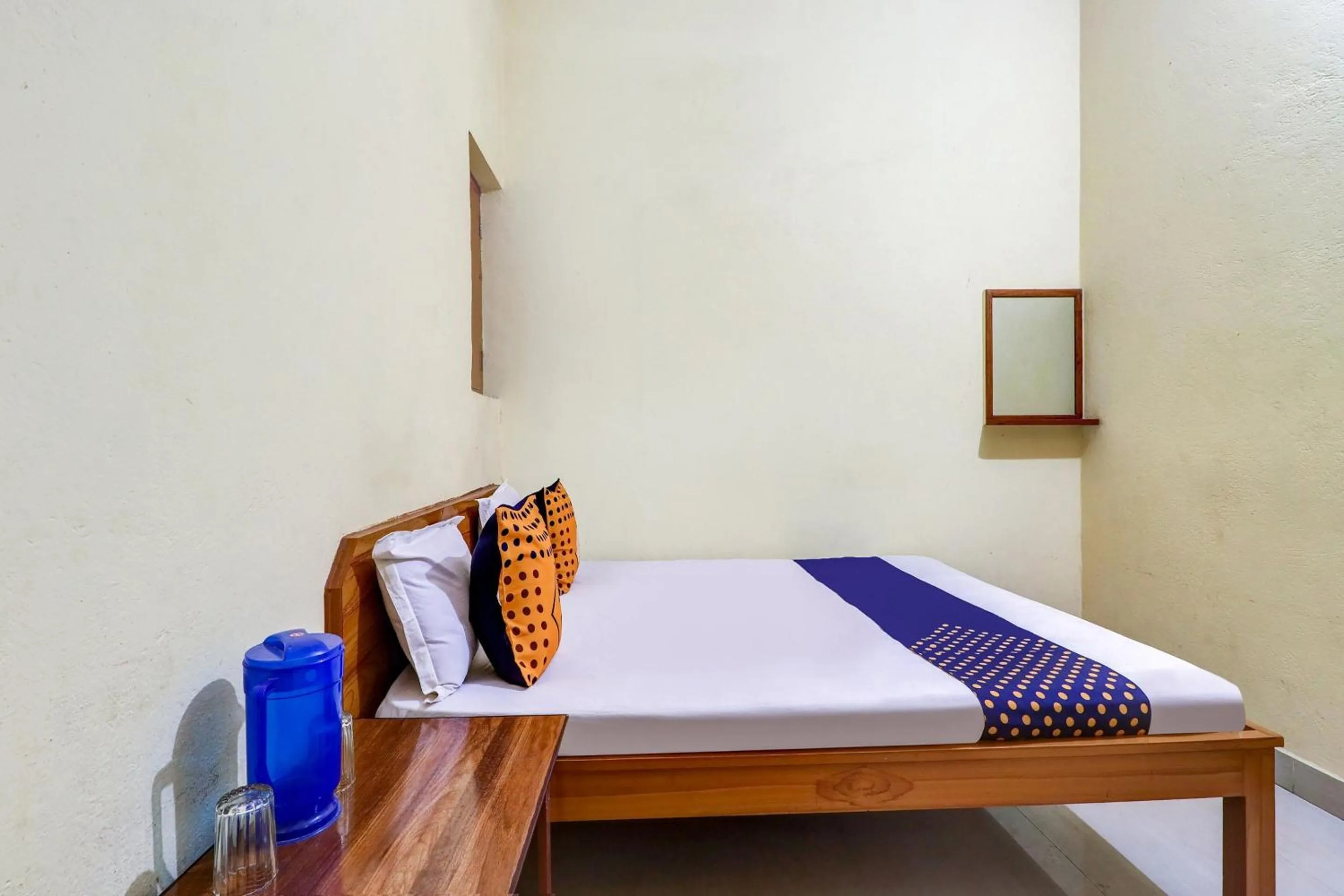 Bedroom in Hotel O Shivaye Rest House