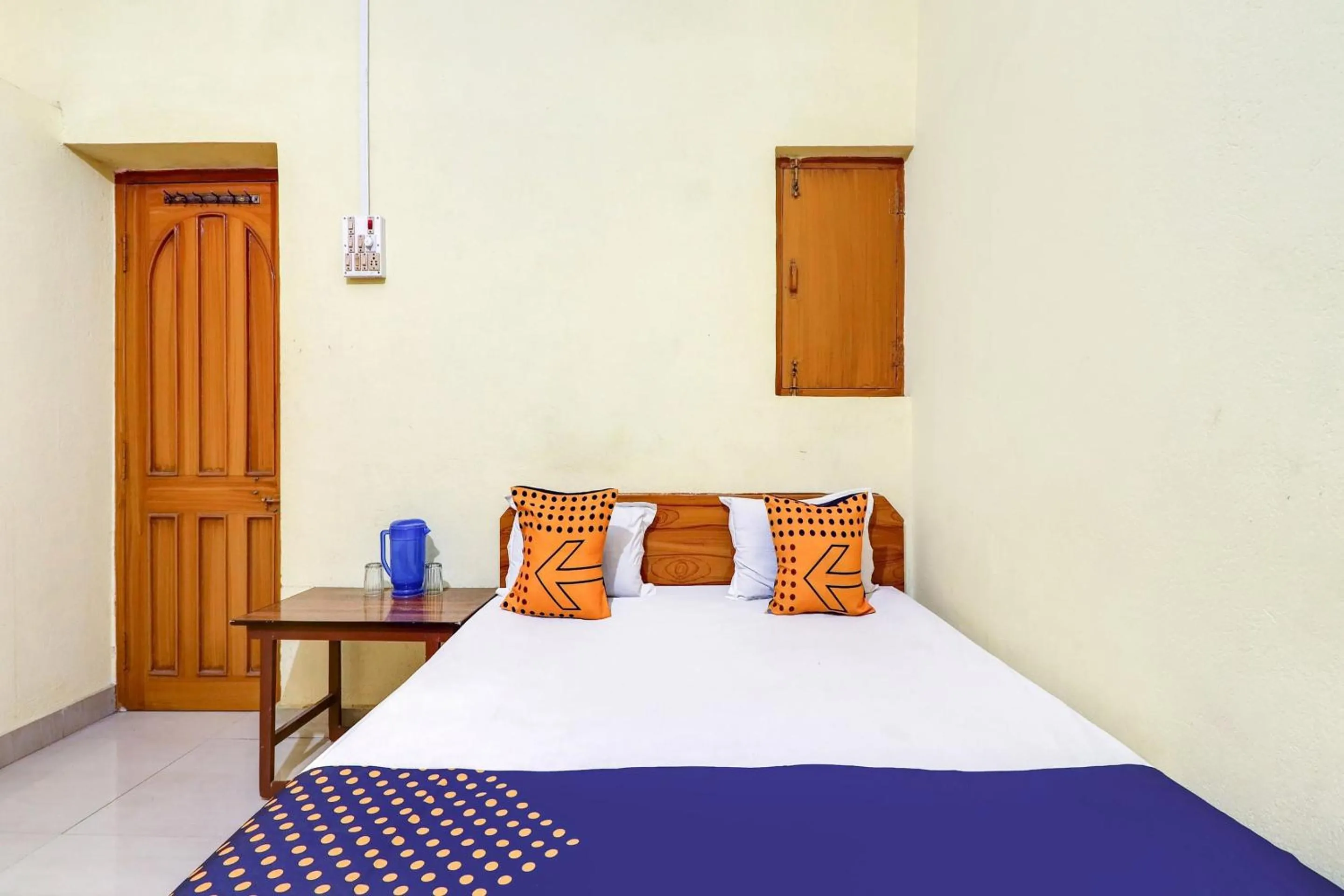 Bedroom in Hotel O Shivaye Rest House