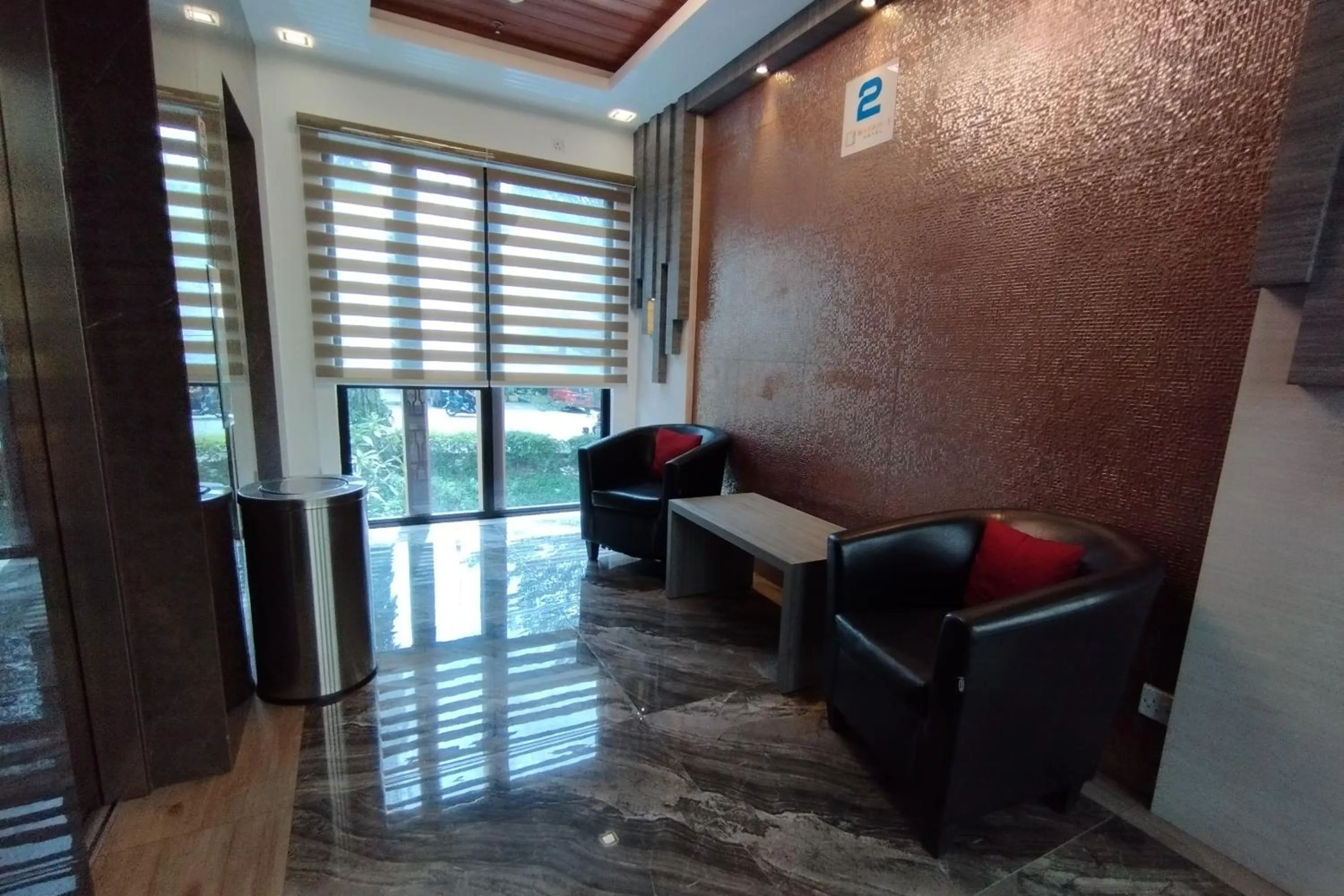 Seating area in BATAM 1 HOTEL