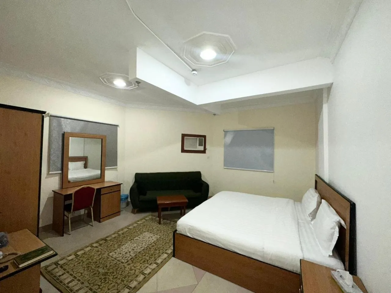 Bed in Golden Quba 1