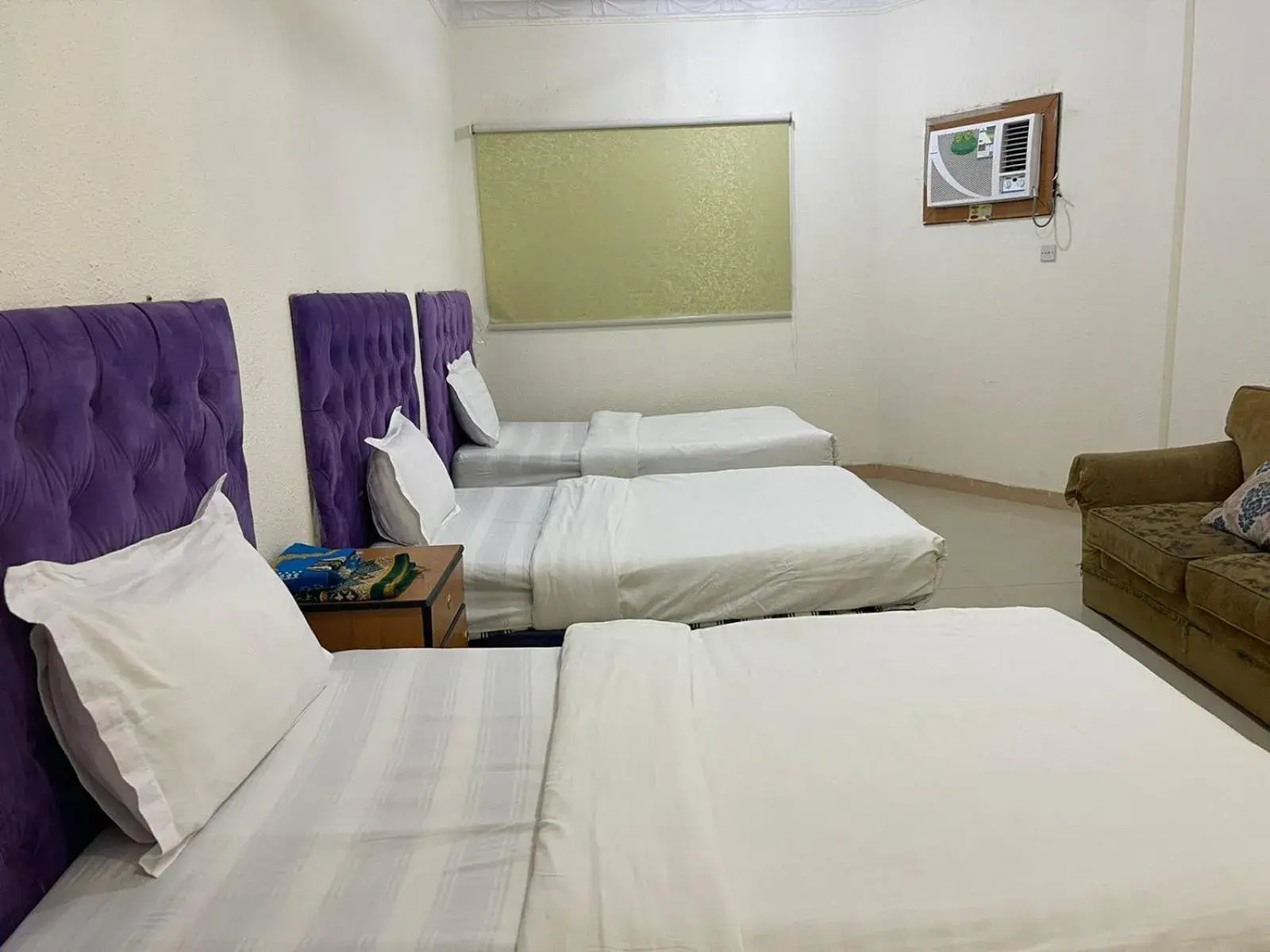 Triple Room with Private Bathroom in Golden Quba 1 Triple Room with Private Bathroom in Golden Quba 1