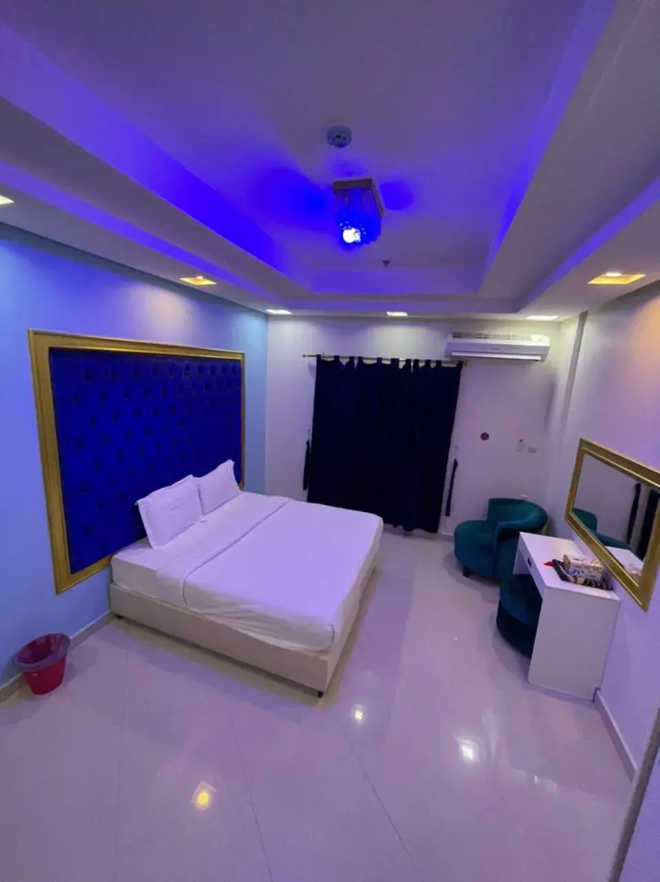 Family Room with Bathroom in Golden Quba 1 Family Room with Bathroom in Golden Quba 1