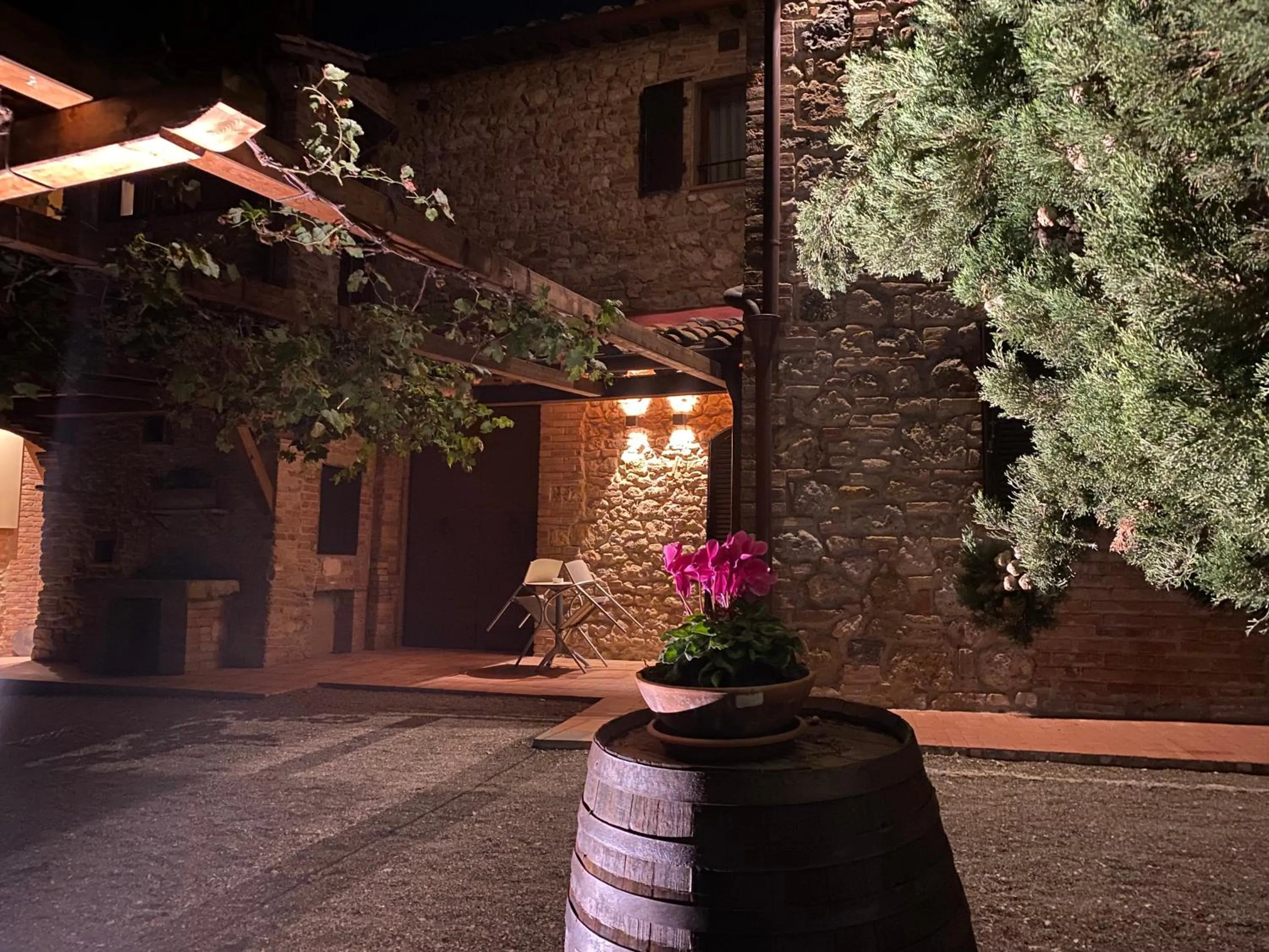 Night in Tenuta Sovestro - Agriturismo e winery
