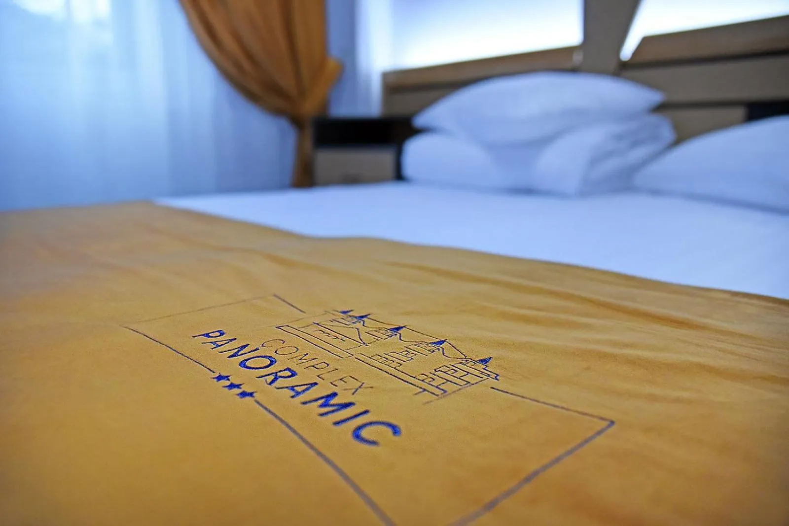 Property logo or sign, Bed in COMPLEX PANORAMIC