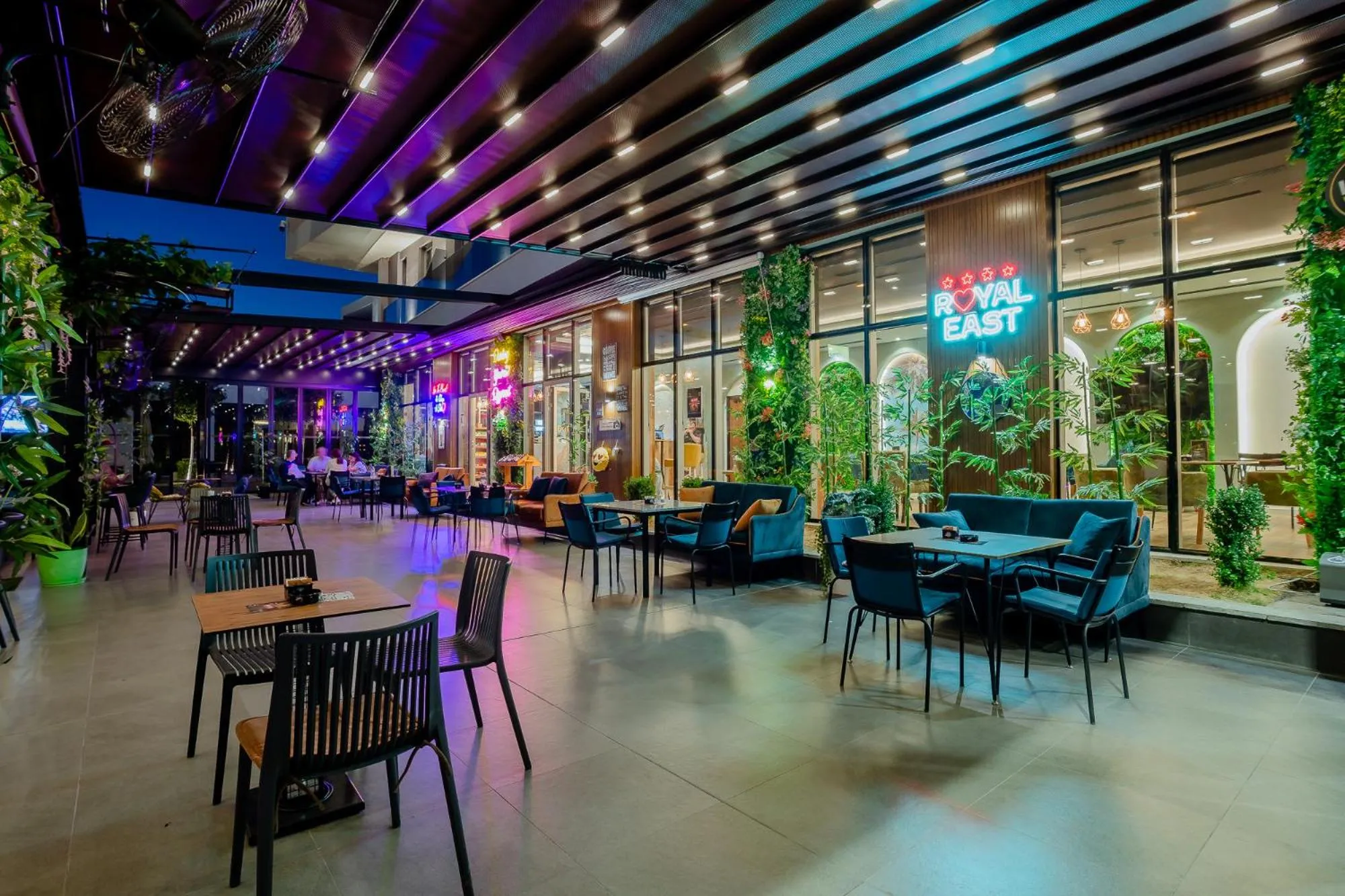 Lounge or bar in Royal East Resort