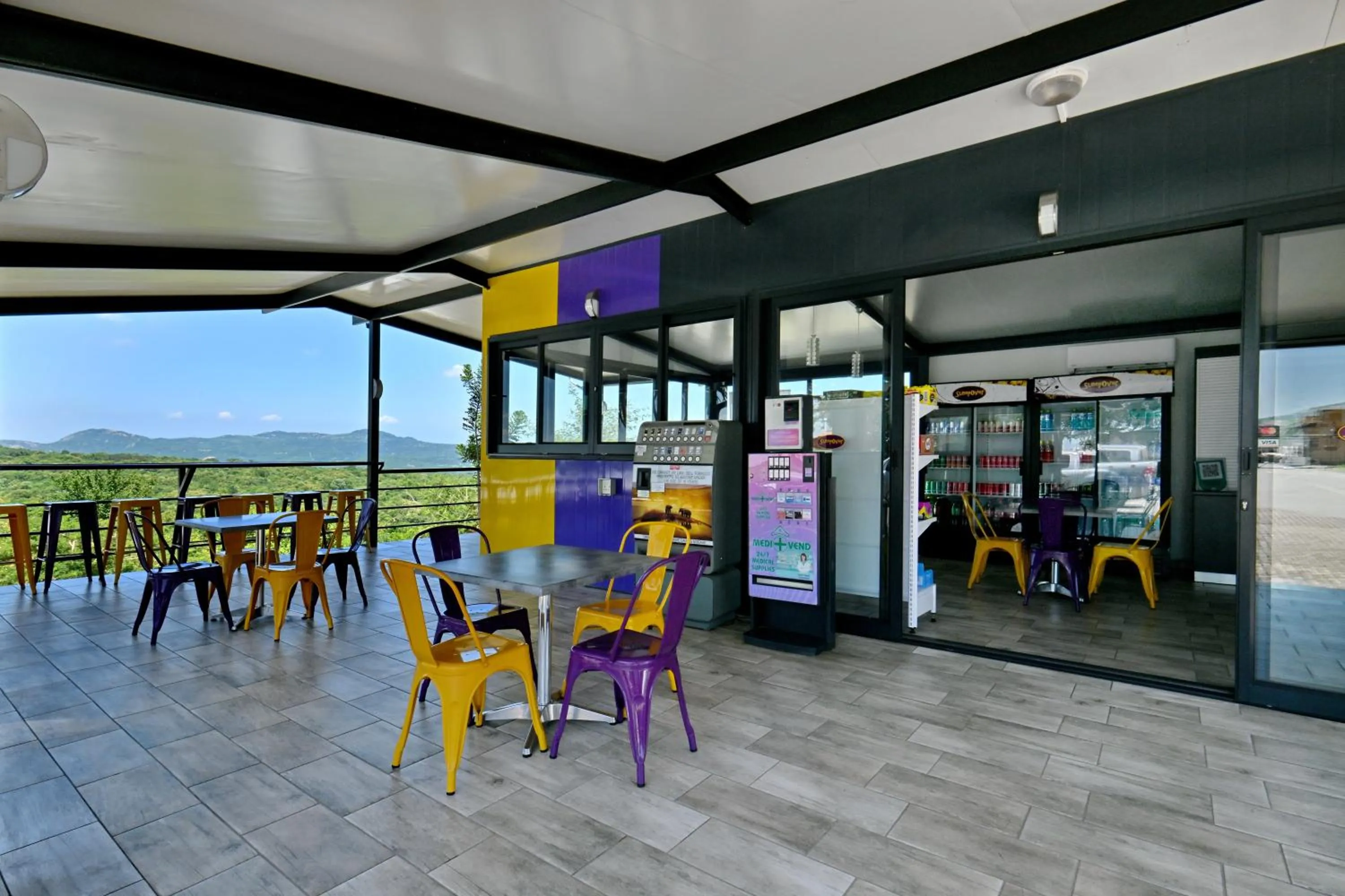 Restaurant/places to eat in SleepOver KMIA