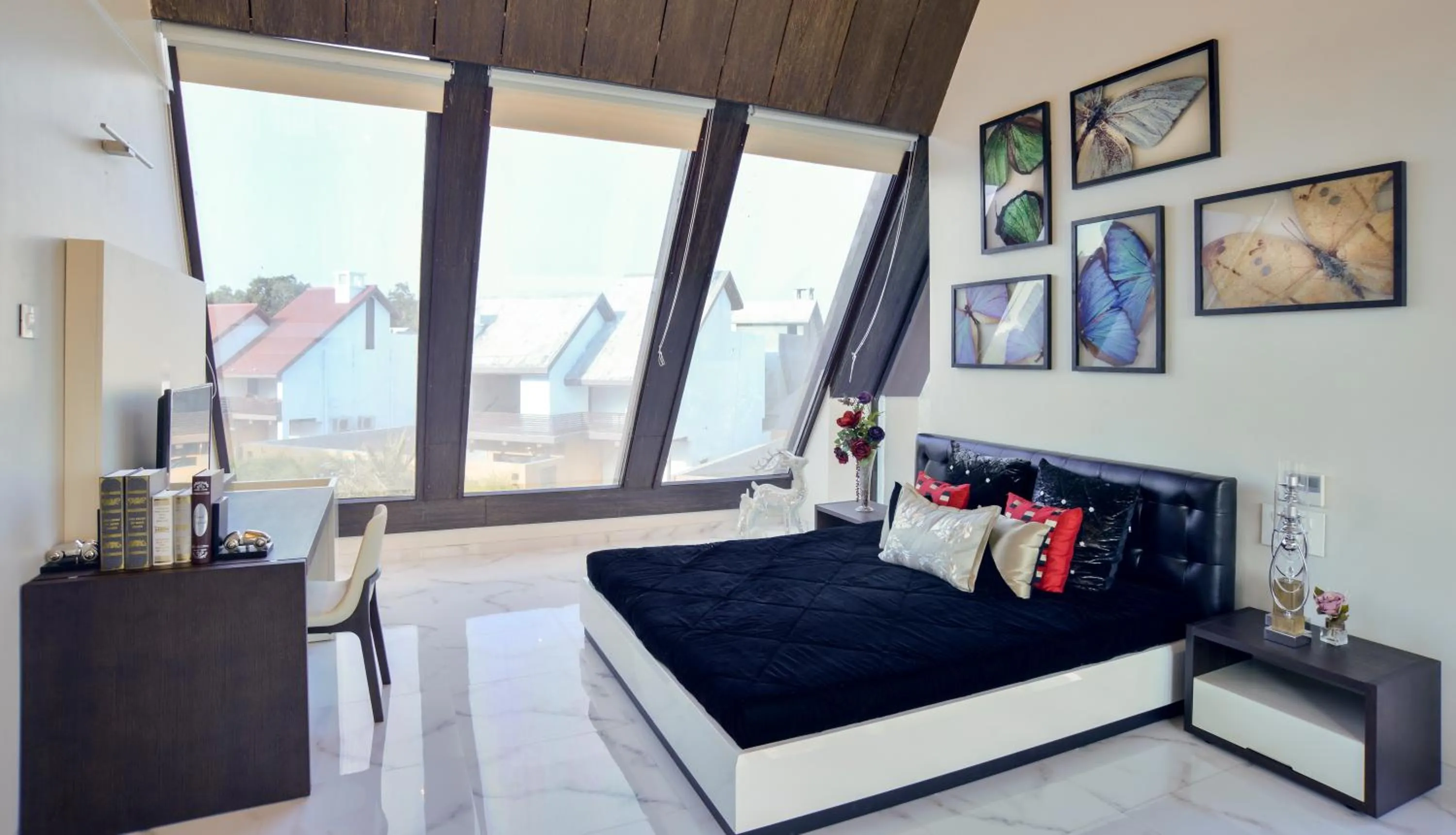 Bed in WOODS - Mangalyam Meadows