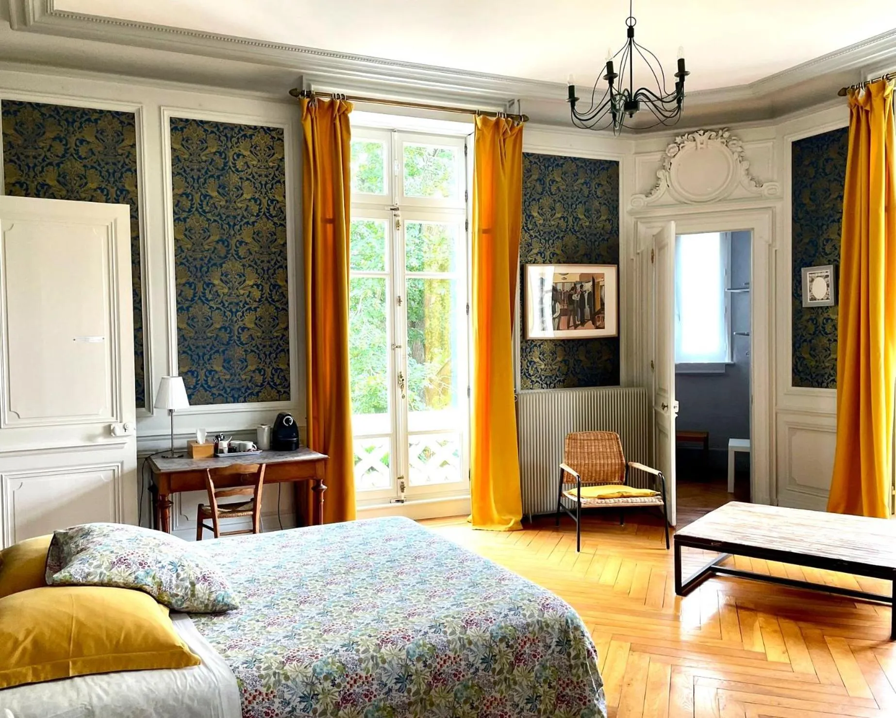 Bedroom, Bed in Domaine du Perrier