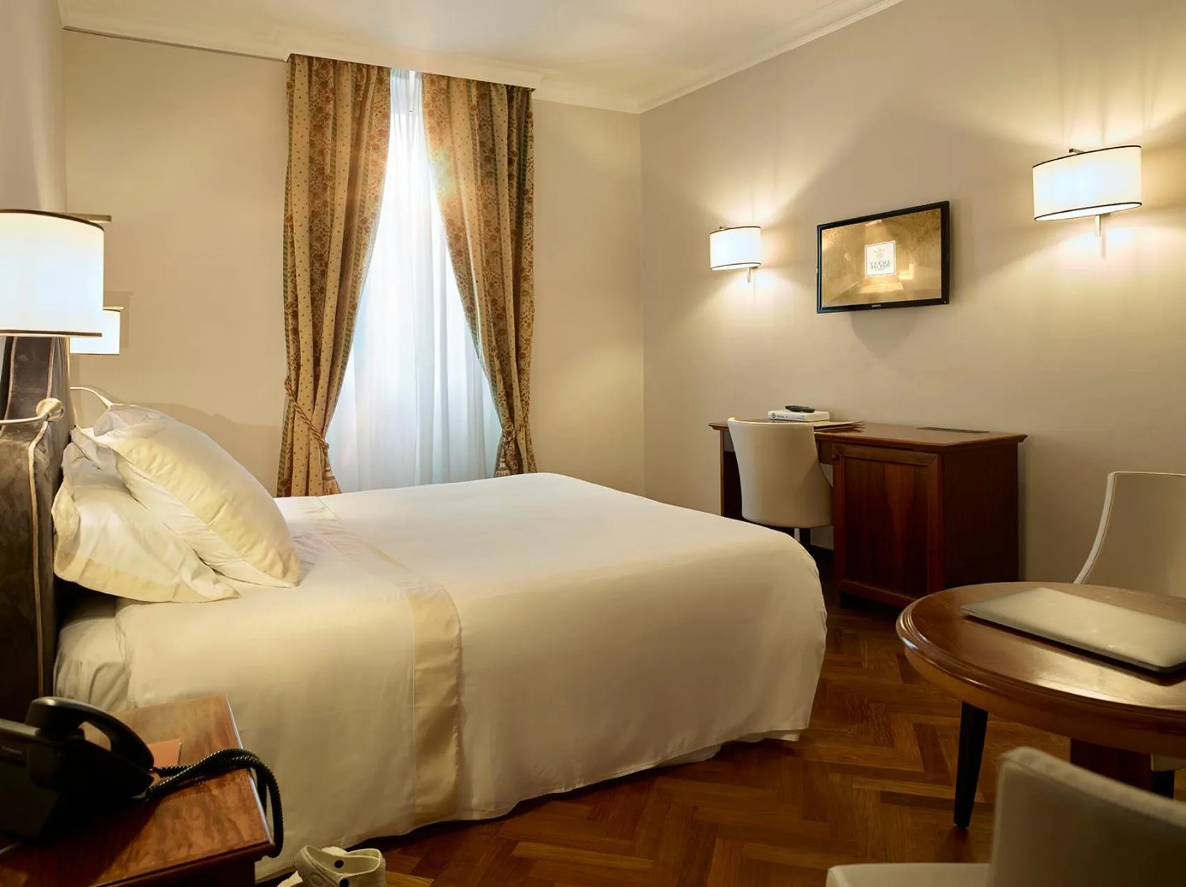 Photo of the whole room, Bed in Hotel Niccolo' V - Terme dei Papi