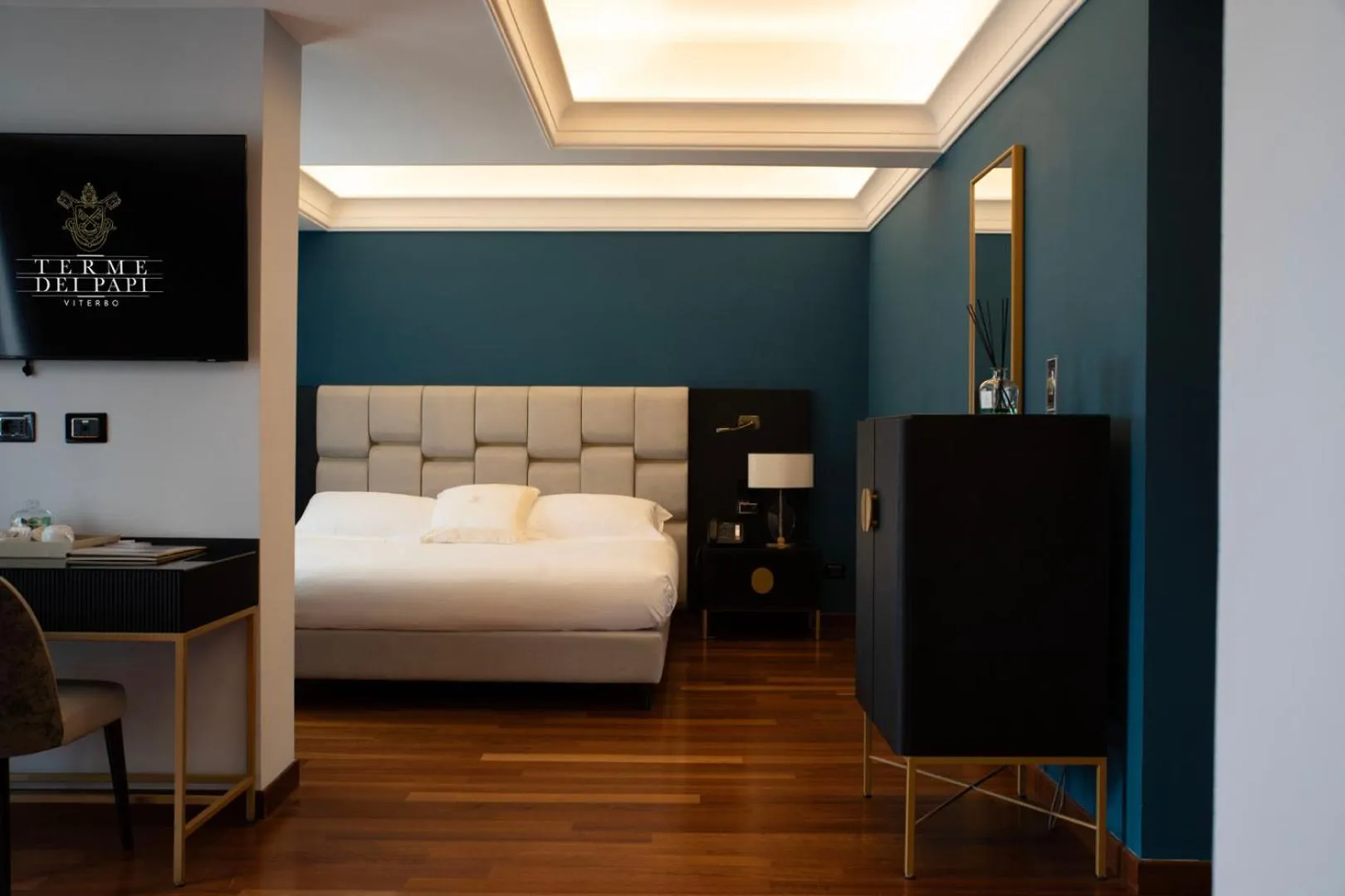 Bedroom, Bed in Hotel Niccolo' V - Terme dei Papi