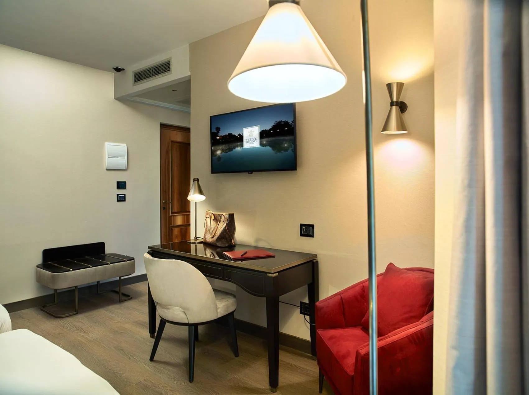 TV and multimedia in Hotel Niccolo' V - Terme dei Papi