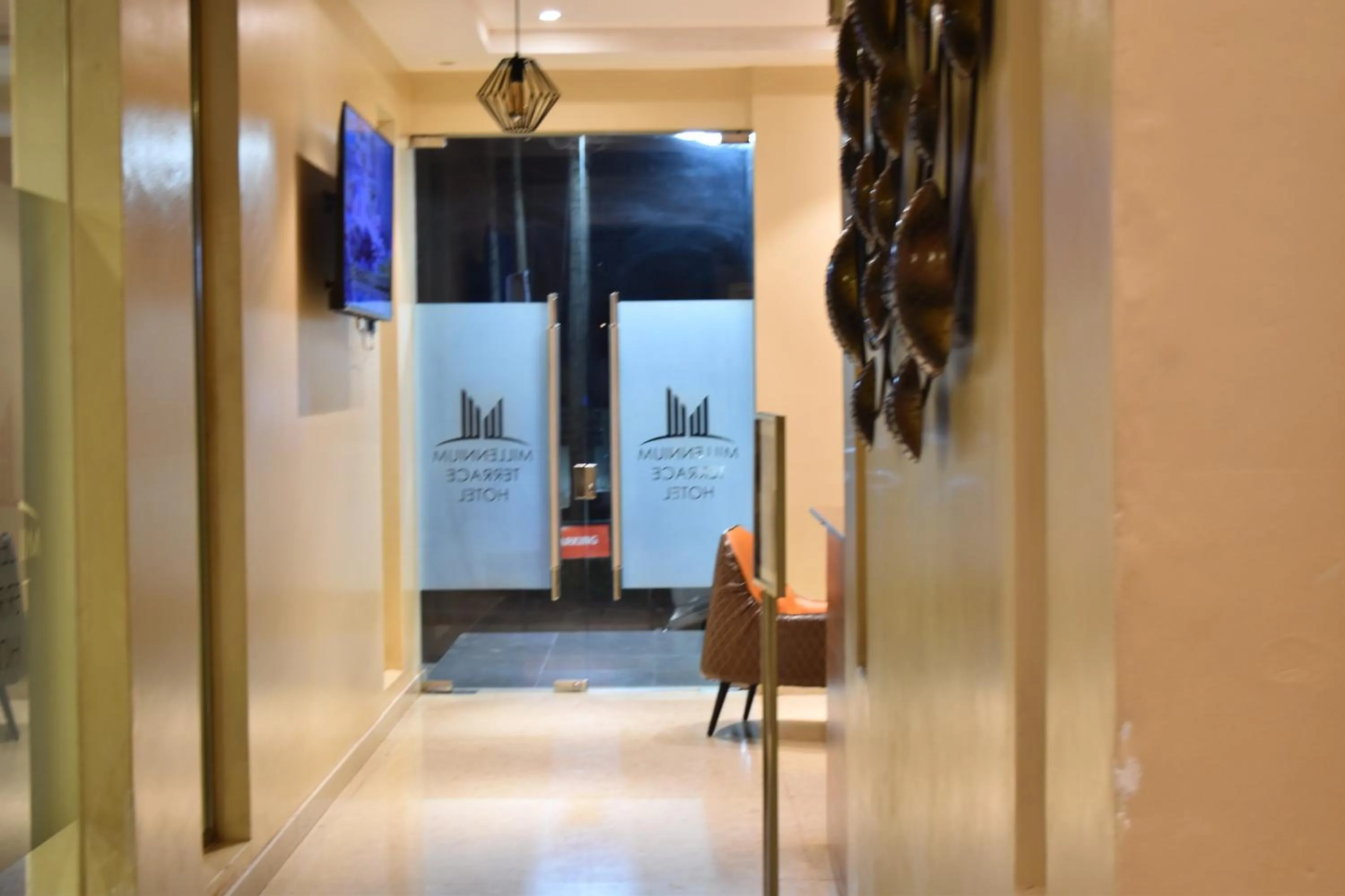 Living room in Millennium Terrace Hotel