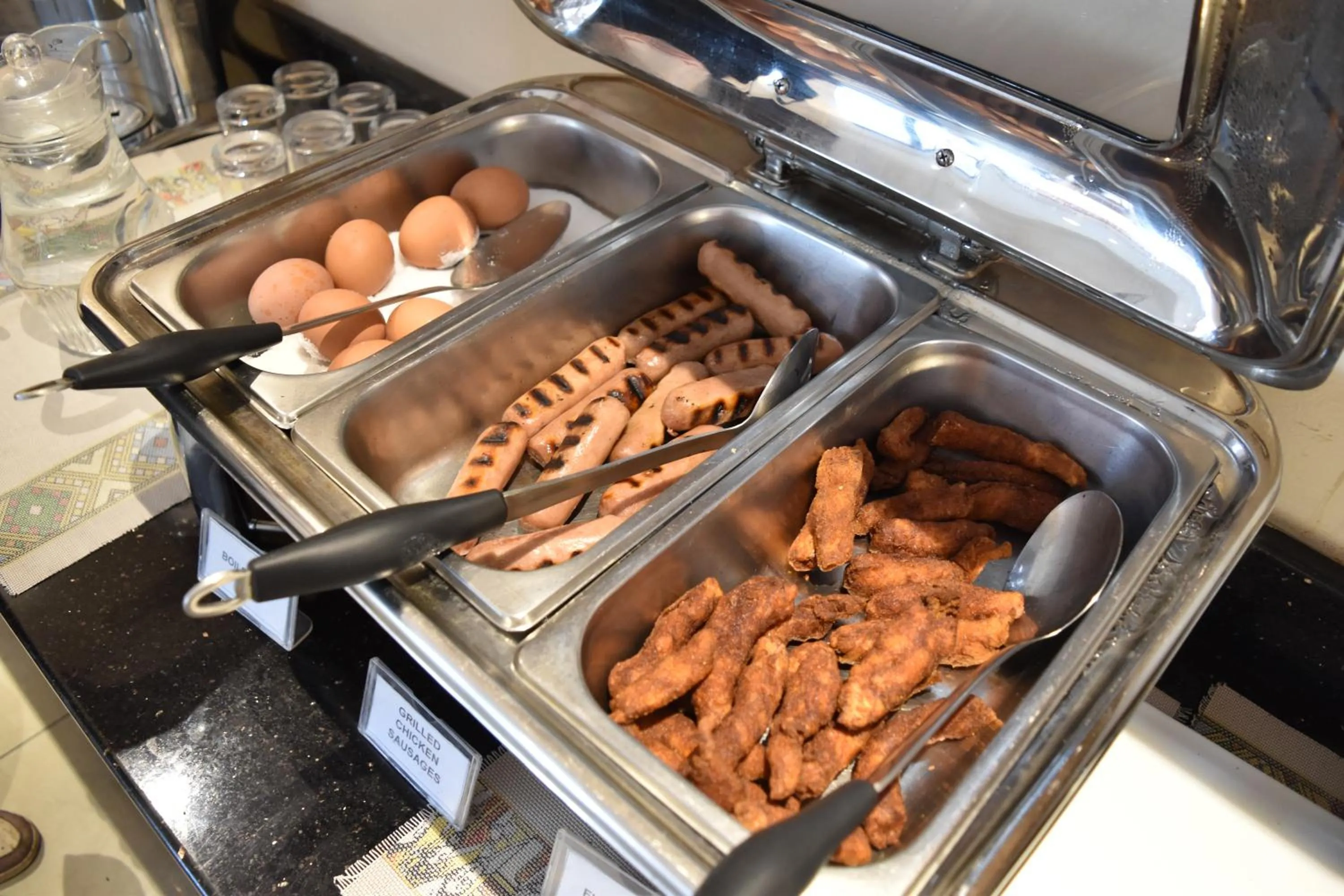 Buffet breakfast in Millennium Terrace Hotel