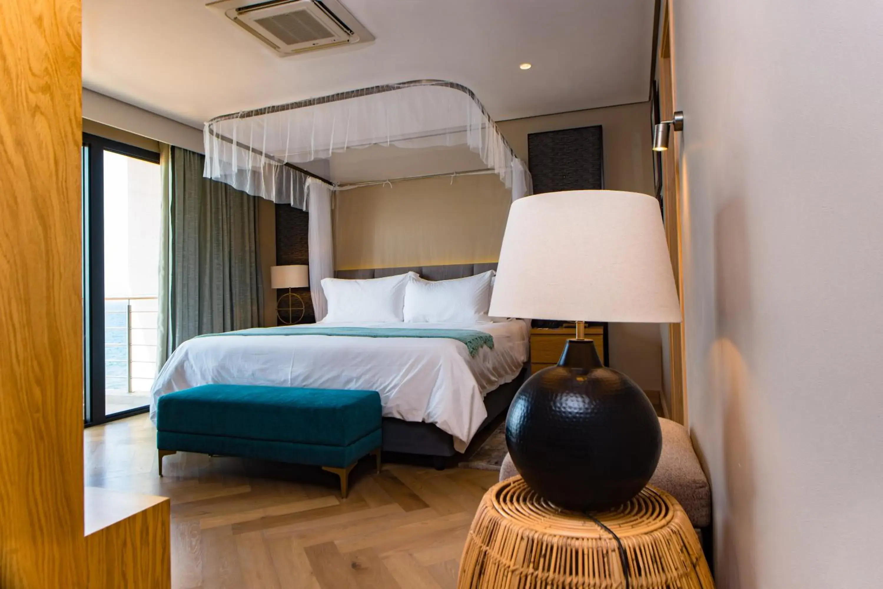 Suite - single occupancy in Sunbird Waterfront Suite - single occupancy in Sunbird Waterfront