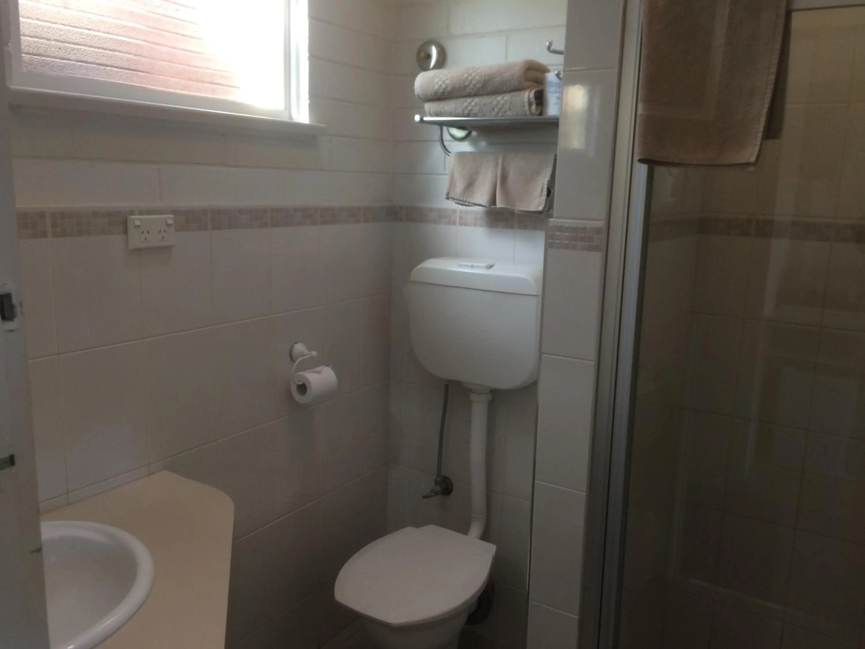 Ambassador Motor Inn